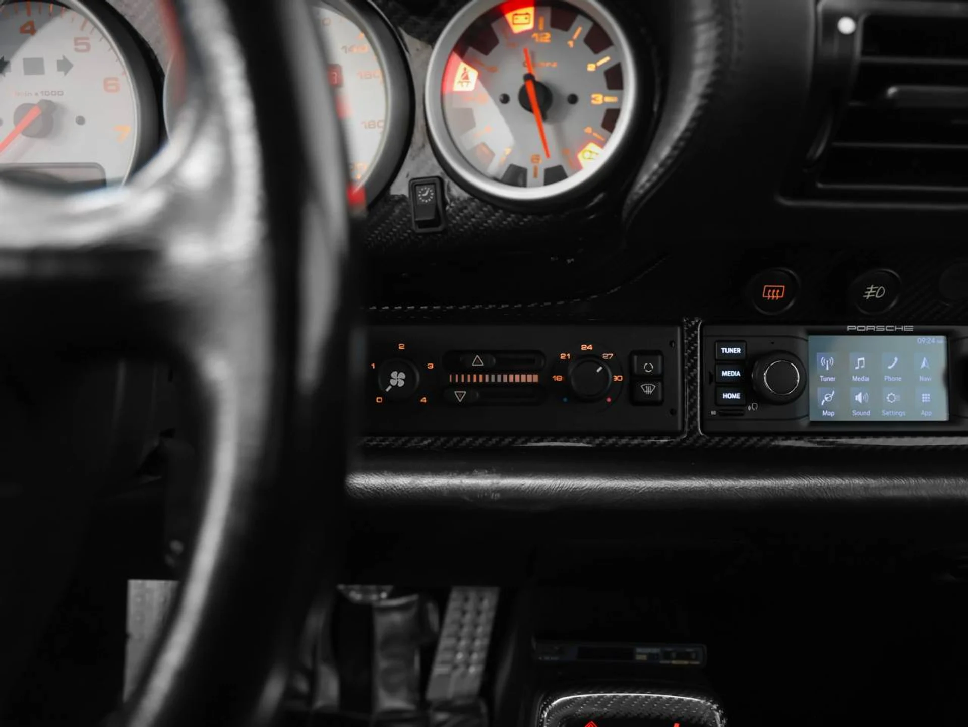 mph056_2182277938_57_e9e38073a0