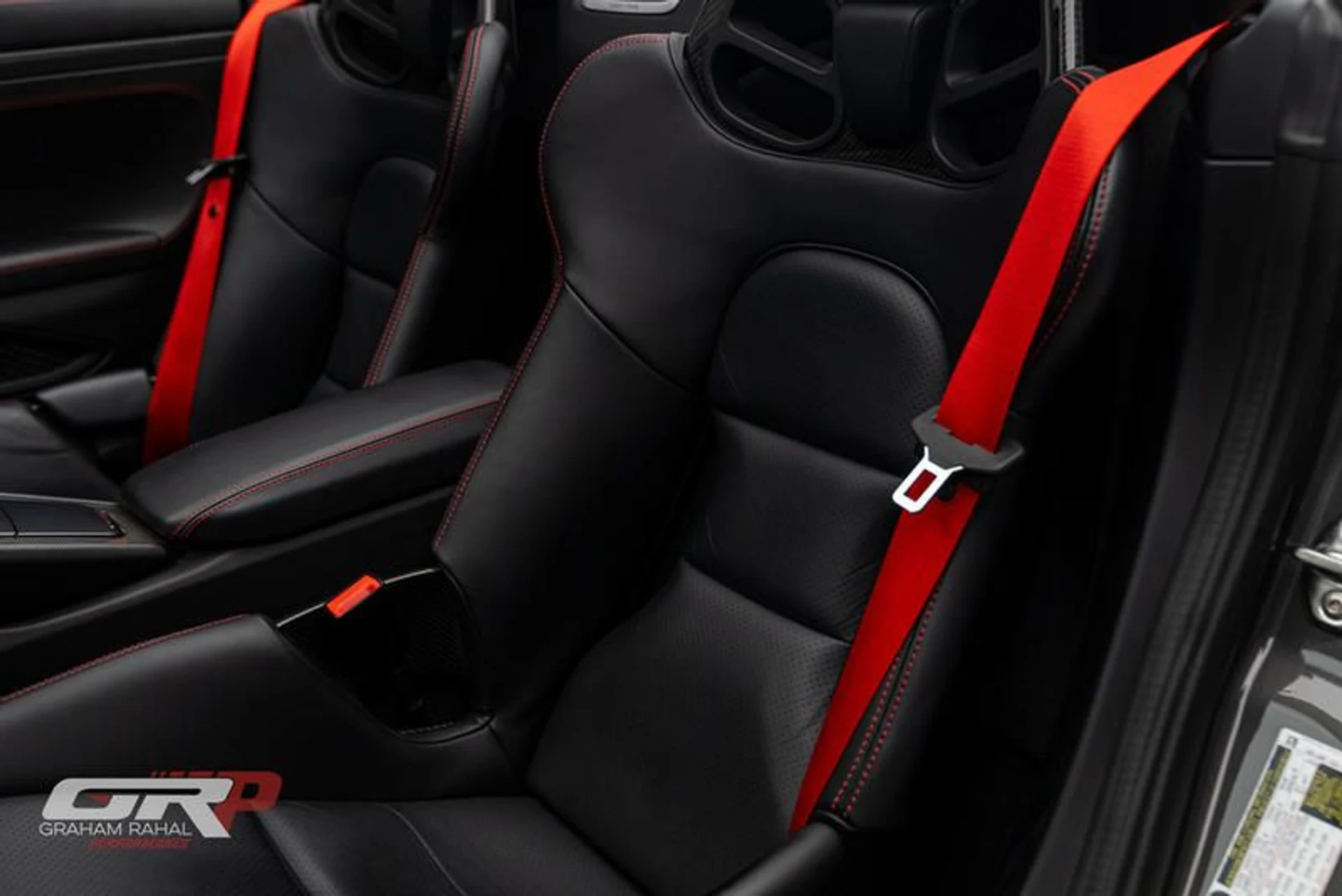 mph056_2205227139_3_E26859_F_2_AA_0_420_F_85_AC_C2_D8_DBAB_91_F7_9b2672b78e