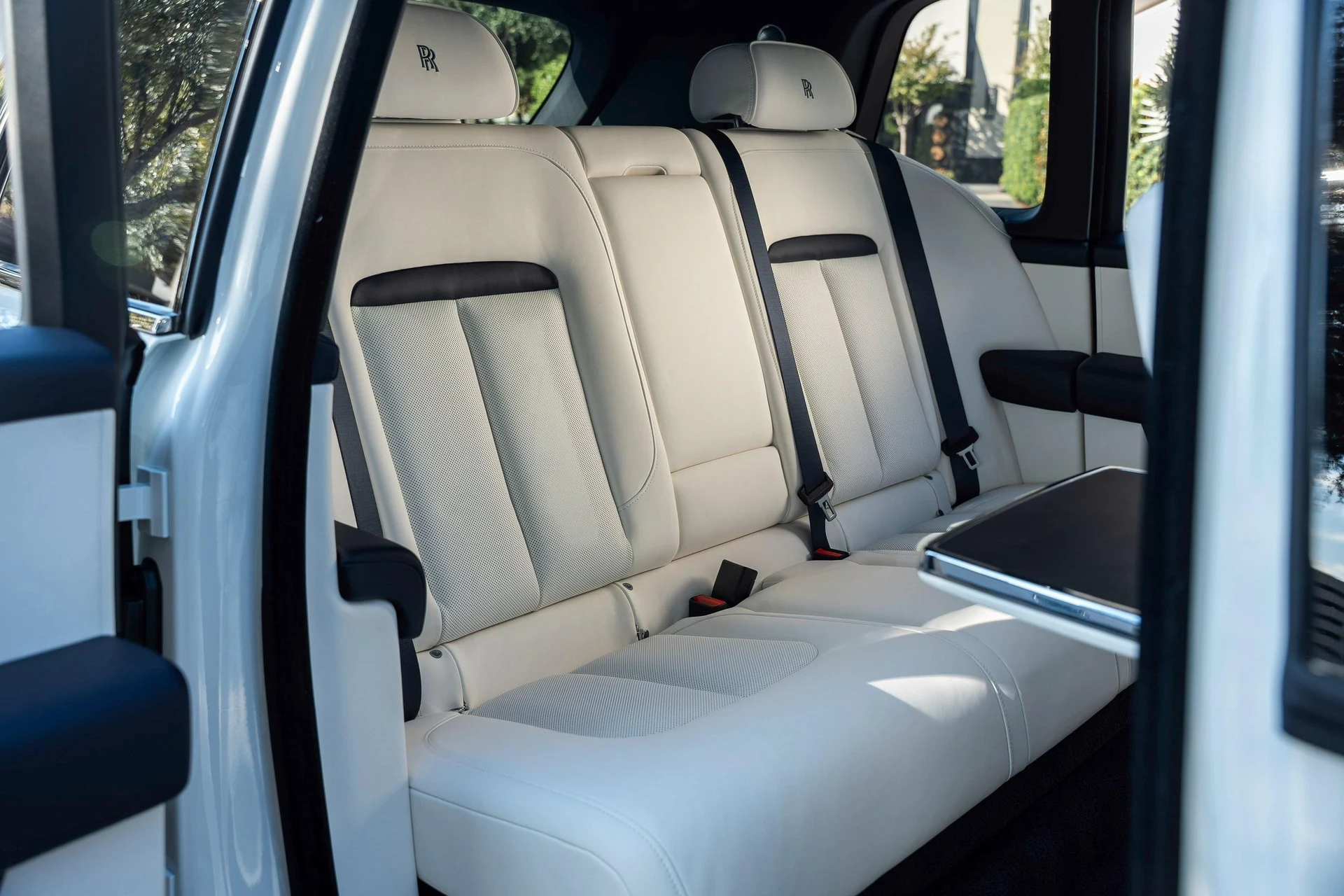 mph056_2205688833_476162068_695cc6f78f3ee920bf5188ed_0808c092d7