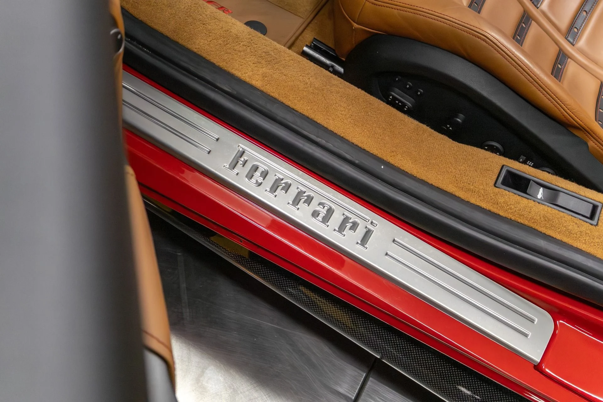 mph056_2232922672_Used_2016_Ferrari_488_Spider_Base_1761761297_3a52f67f57