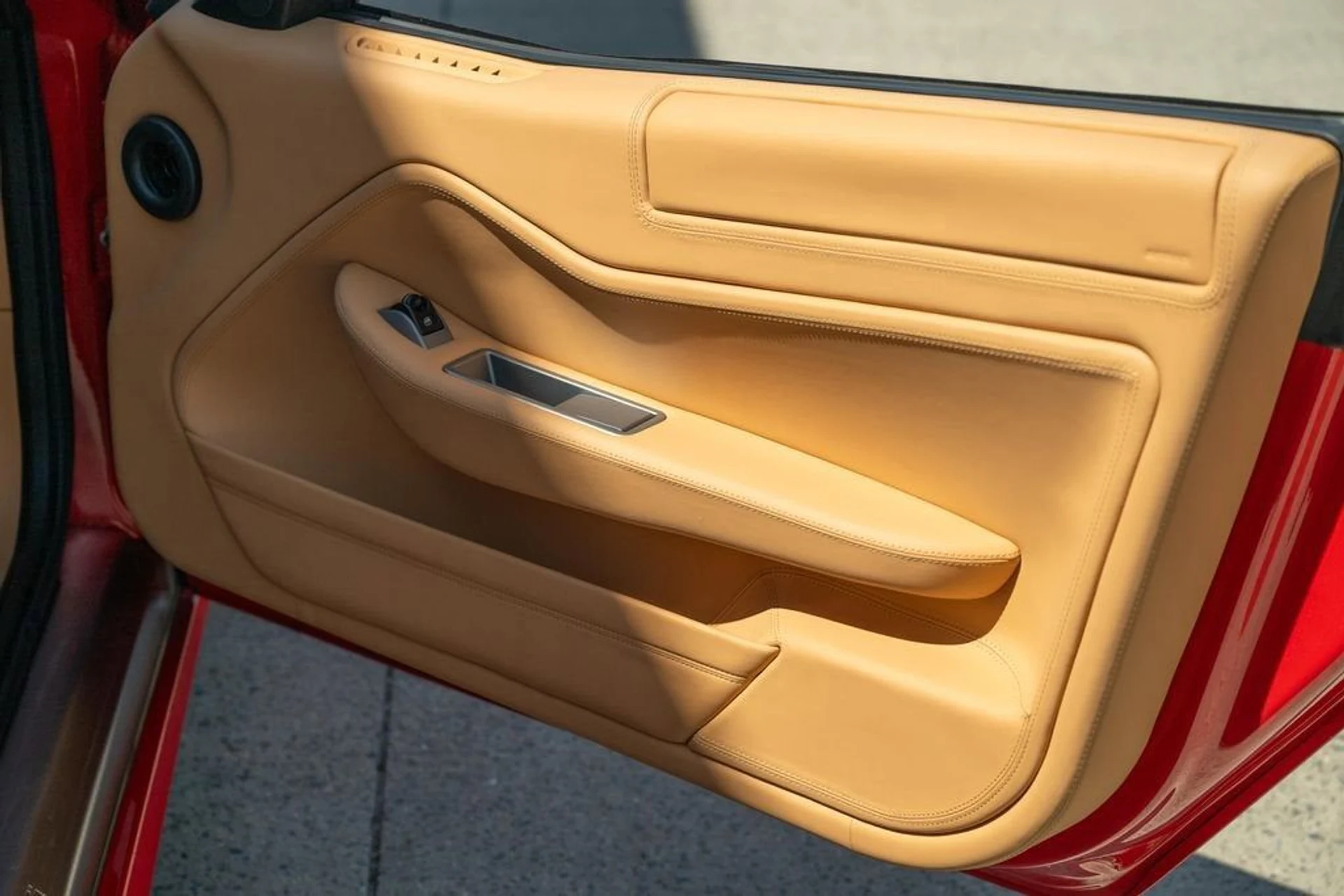 mph056_2244903416_0b2a0dcb7f41424889ce652856b0a477_c1269fbf43