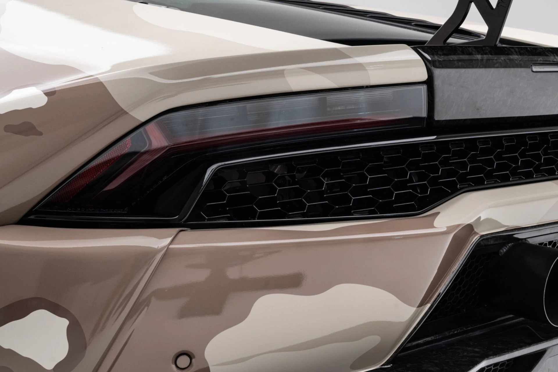 mph056_2339384031_Used_2015_Lamborghini_Huracan_LP_610_4_1777064648_8d7c4d7522