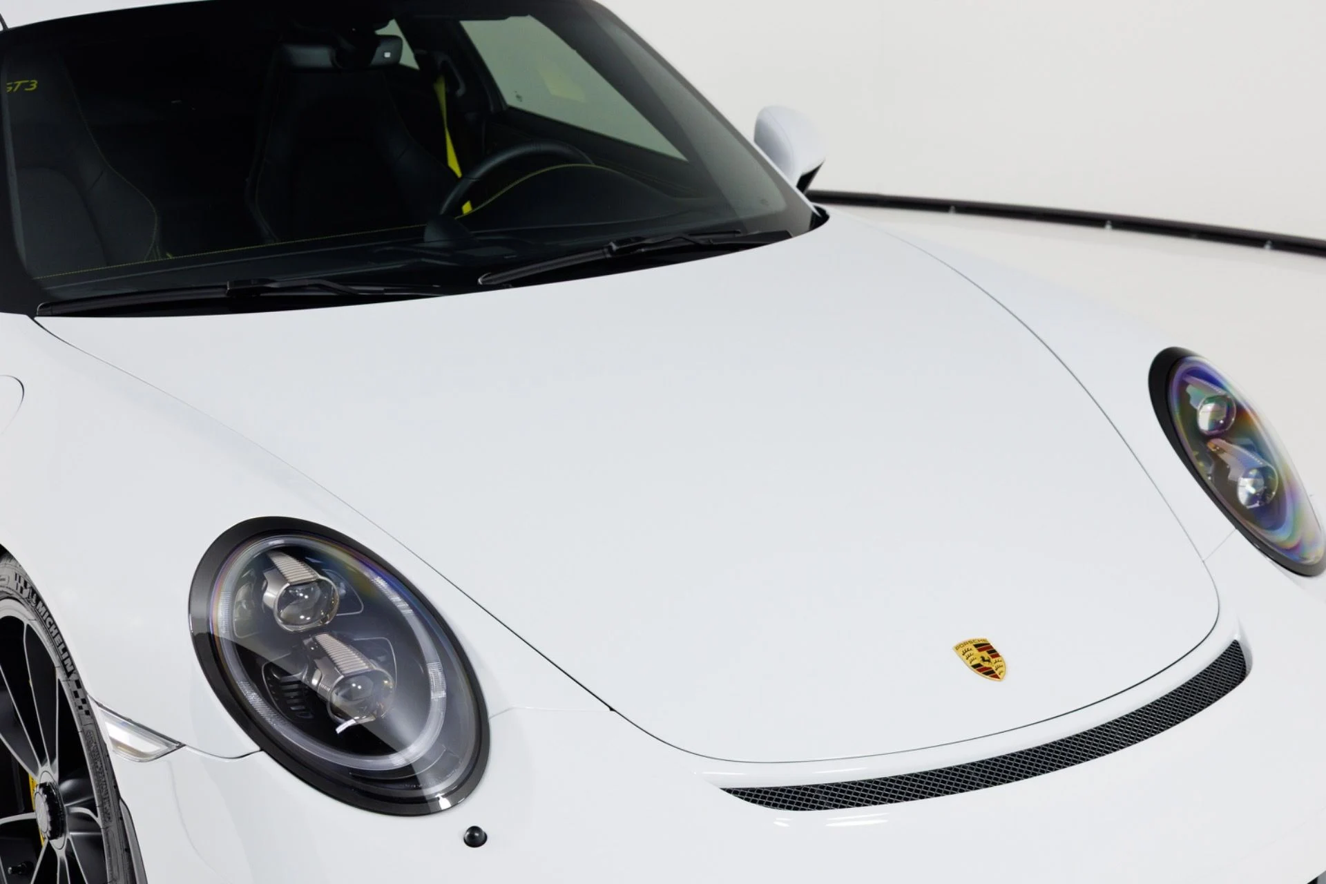 mph056_238157767_Used_2018_Porsche_911_GT_3_1782317510_e577fff53a