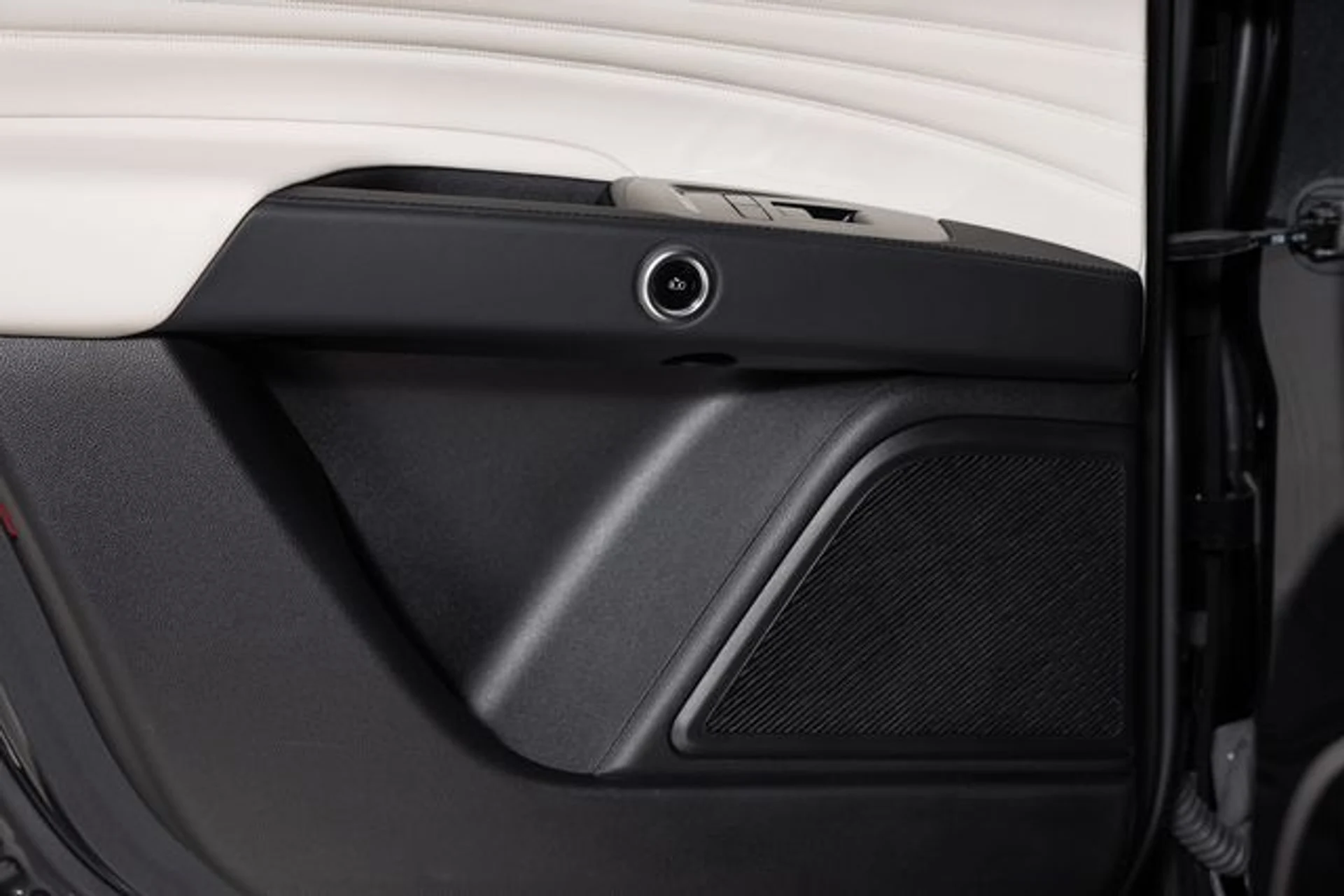 mph056_2400446555_7ad0162f7371d5fce5b59704071e496ax_34aafcb615