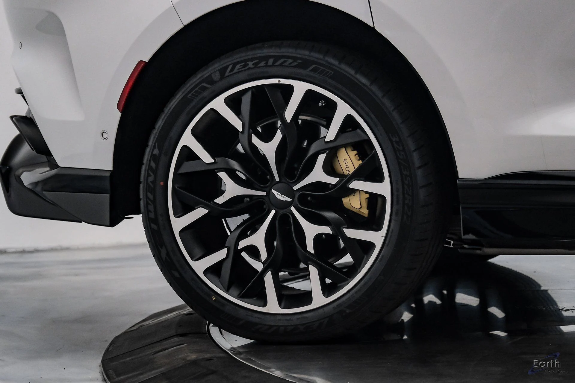 mph056_2423317086_8d07b4f4fa6cb20479ef81fa2d9b6b45x_4821cb8e28