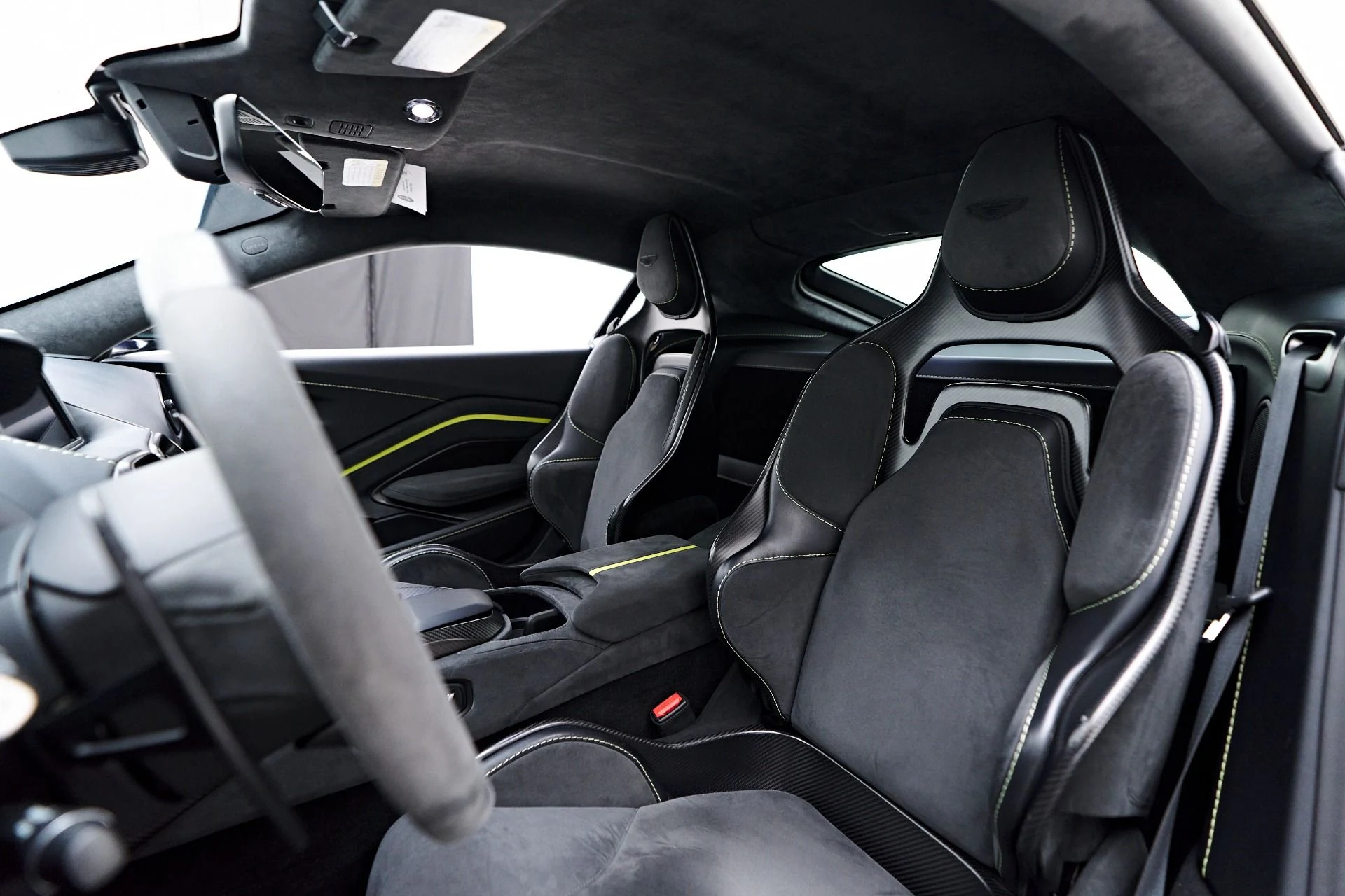 mph056_2426930826_Used_2023_Aston_Martin_Vantage_F1_Edition_1755655694_b03b9f889d