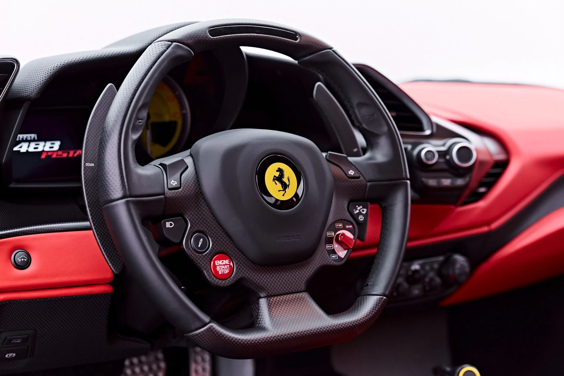 mph056_2434189090_Used_2020_Ferrari_488_Pista_1783794360_9cc295fd14