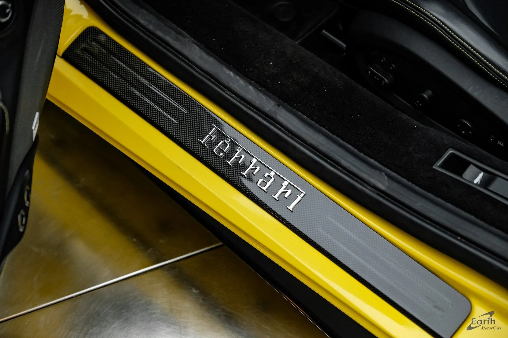 mph056_2437892526_704d7bee26d2c9eeb061c43830668457x_754c56d935