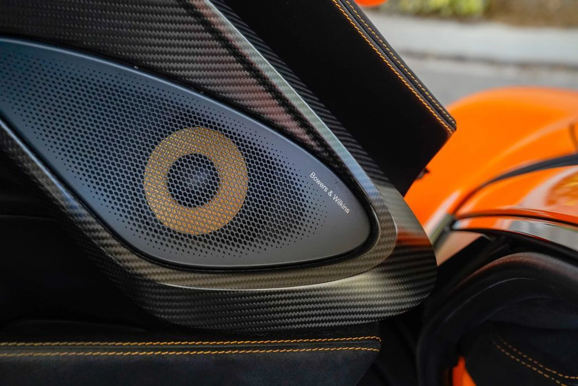 mph056_2449113440_used_2018_mclaren_570s_spider_14354_22891400_57_1024_e5959a2008