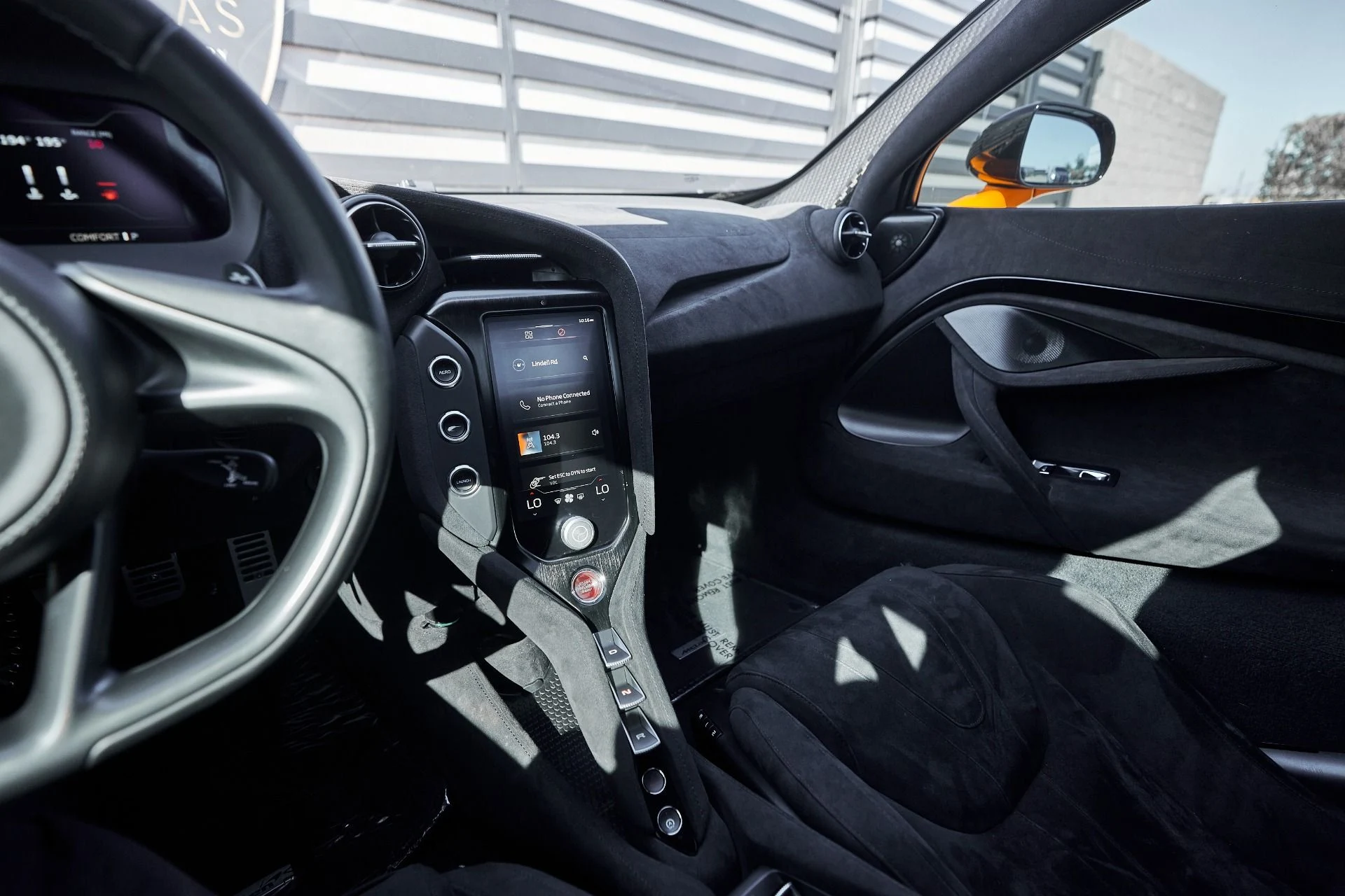 mph056_2454454700_Used_2024_Mc_Laren_750_S_Spider_1761608963_7b7e289b17