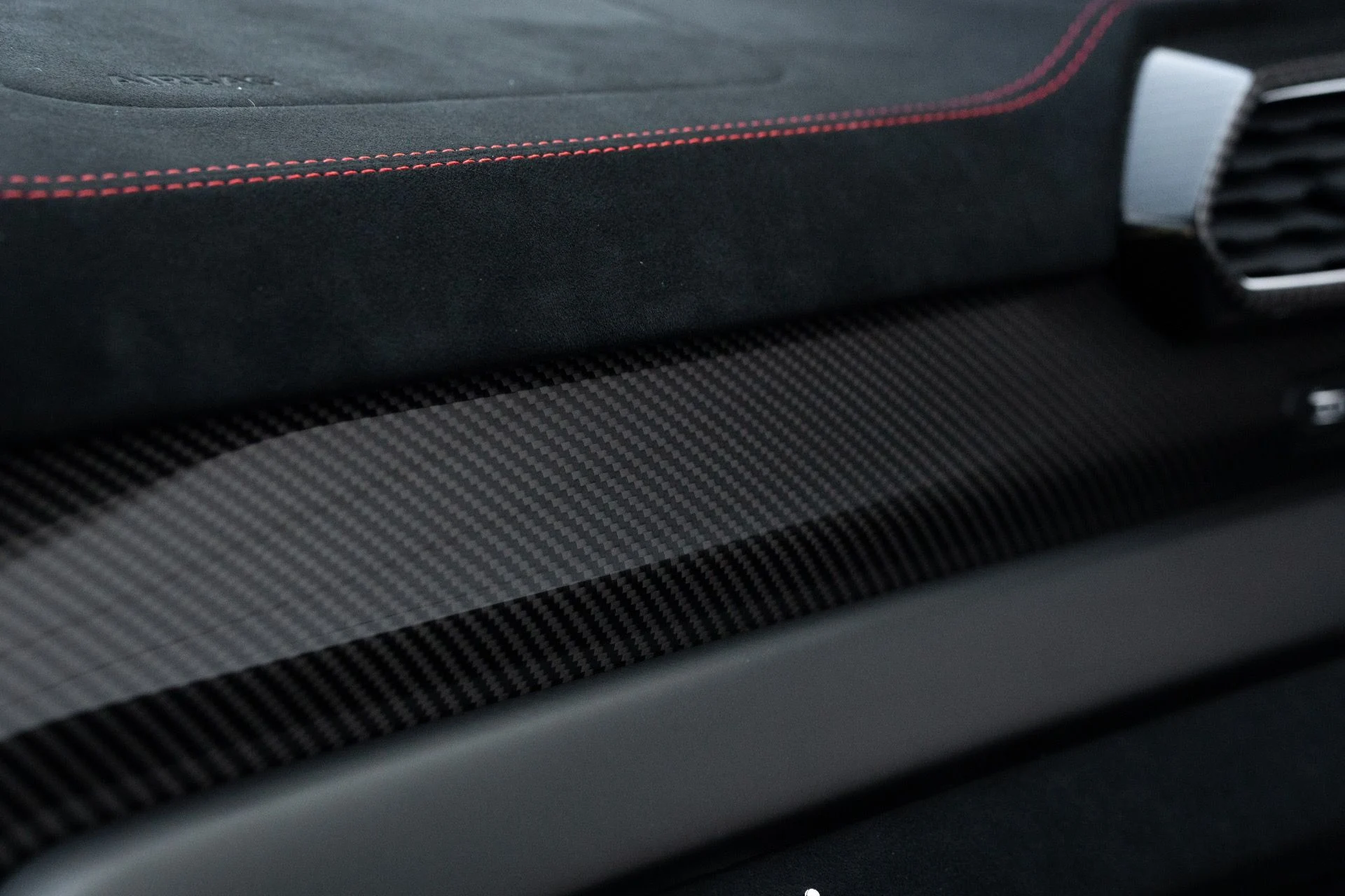 mph056_2465292237_Used_2024_Lamborghini_Urus_Performante_1770940170_109467cb2e