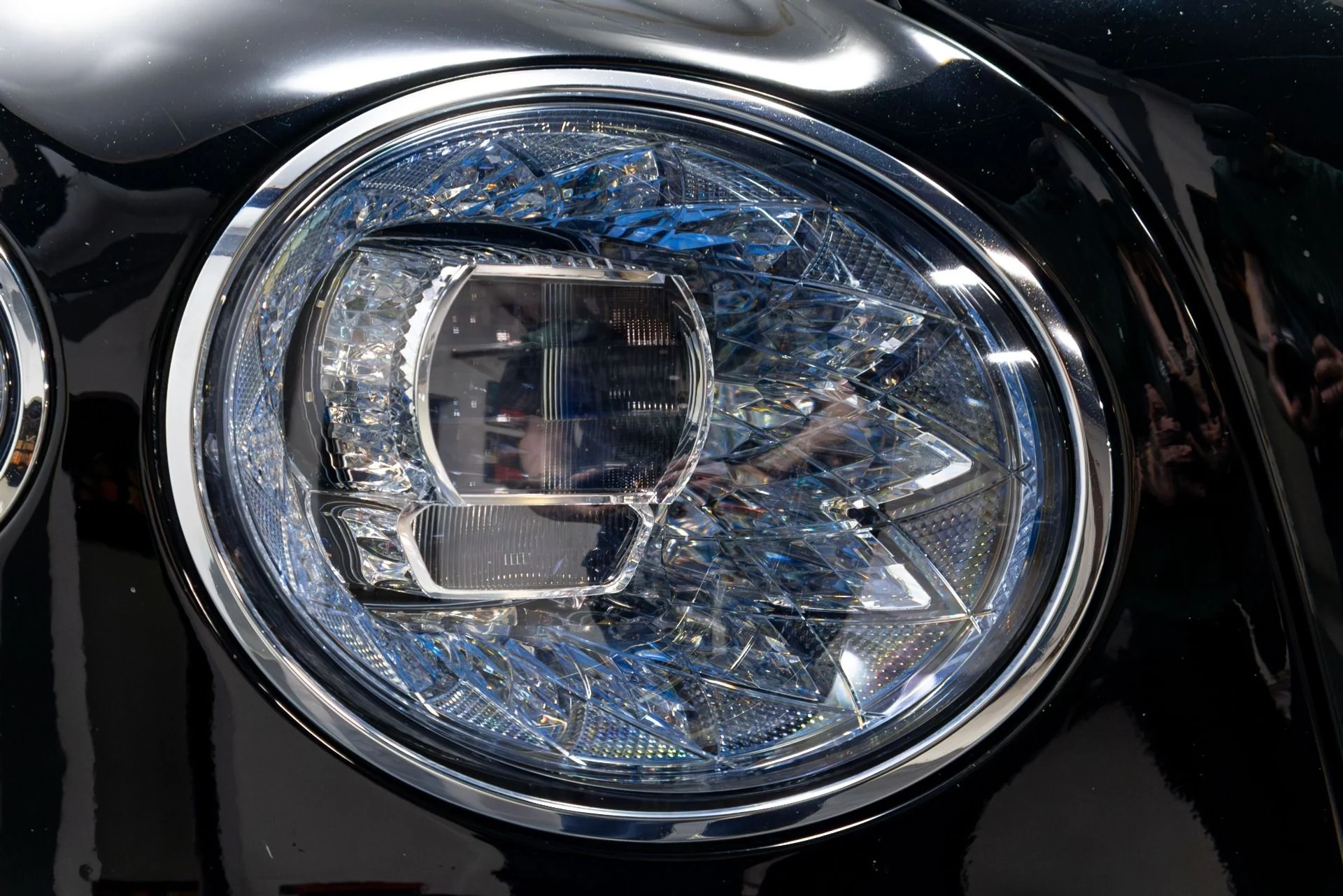 mph056_2471320663_Used_2020_Bentley_Flying_Spur_W12_First_Edition_1774462936_ddfb9a9961