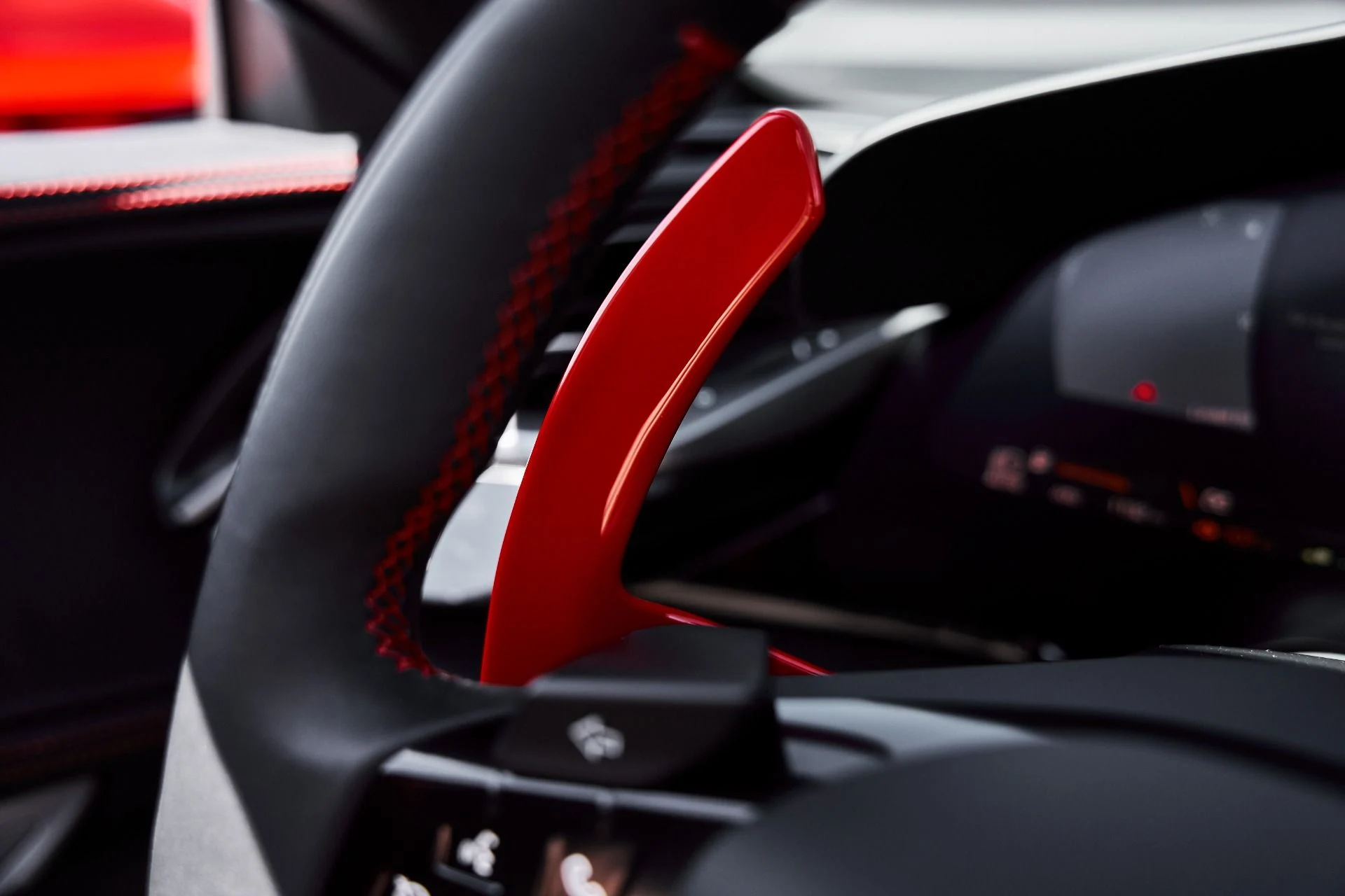 mph056_2496391379_Used_2025_Ferrari_SF_90_Spider_Base_1776296526_06cb72e34c