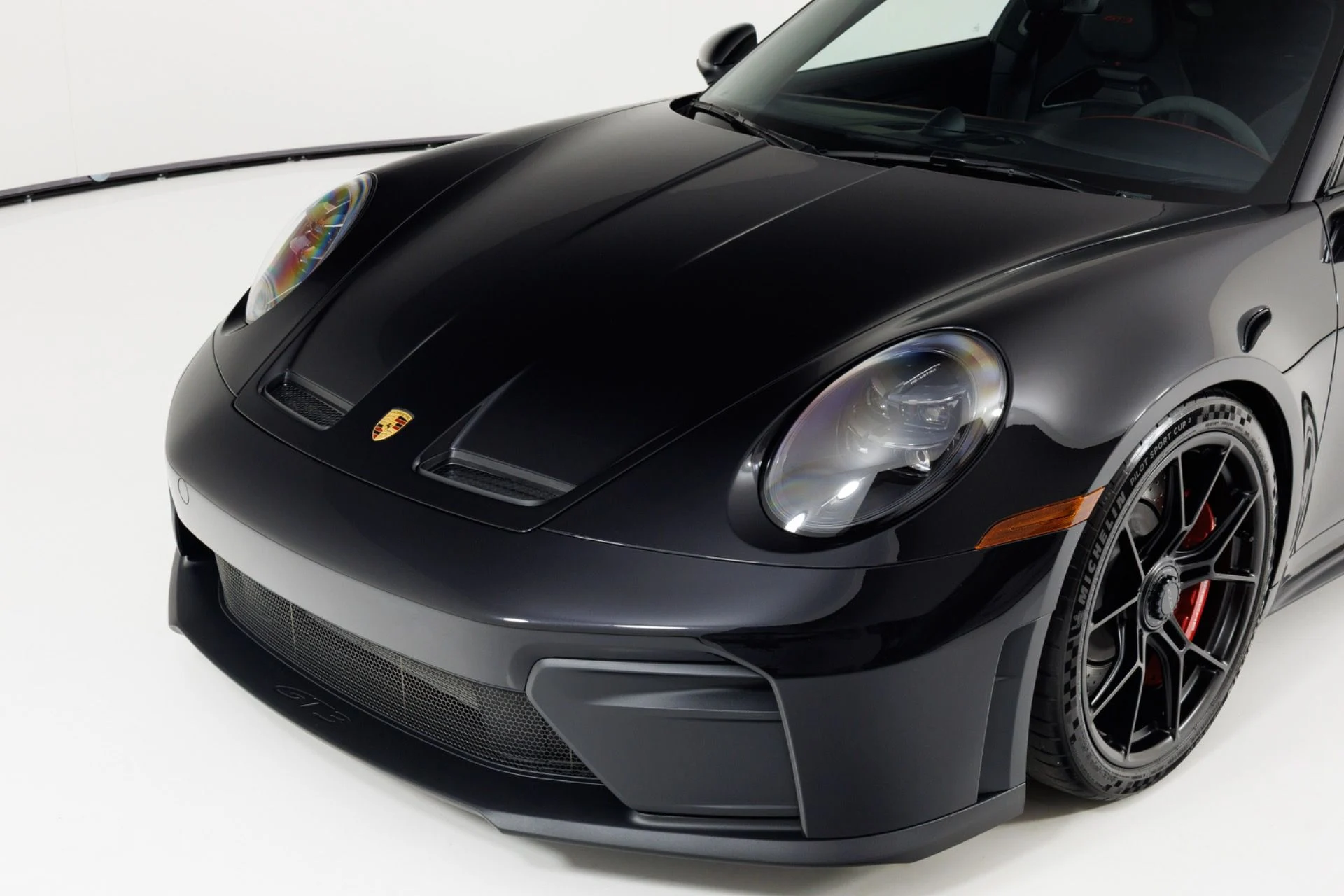 mph056_2509477534_Used_2025_Porsche_911_GT_3_1777072064_c93208f637