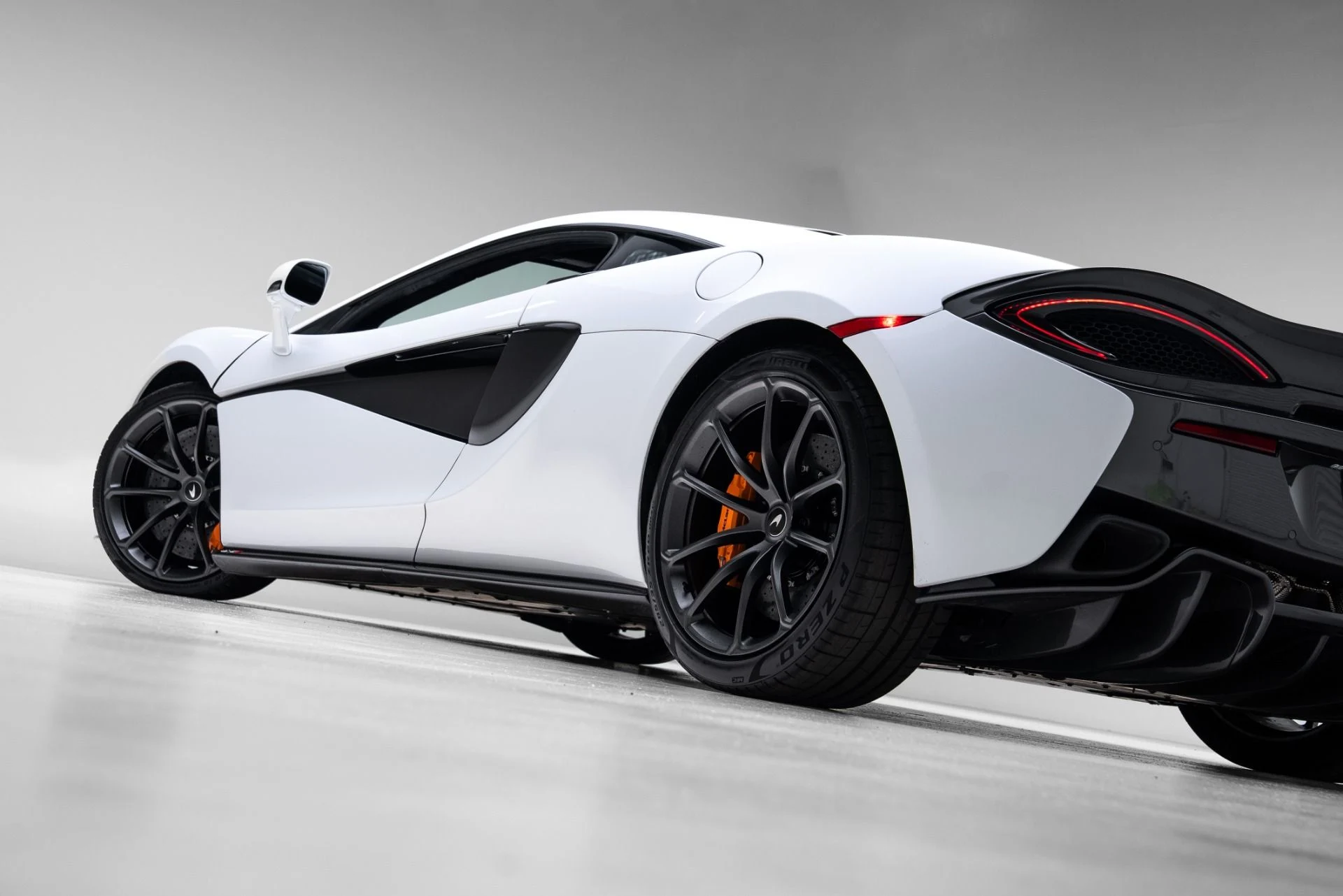 mph056_2509844162_Used_2019_Mc_Laren_570_S_1774648772_69c254bd50