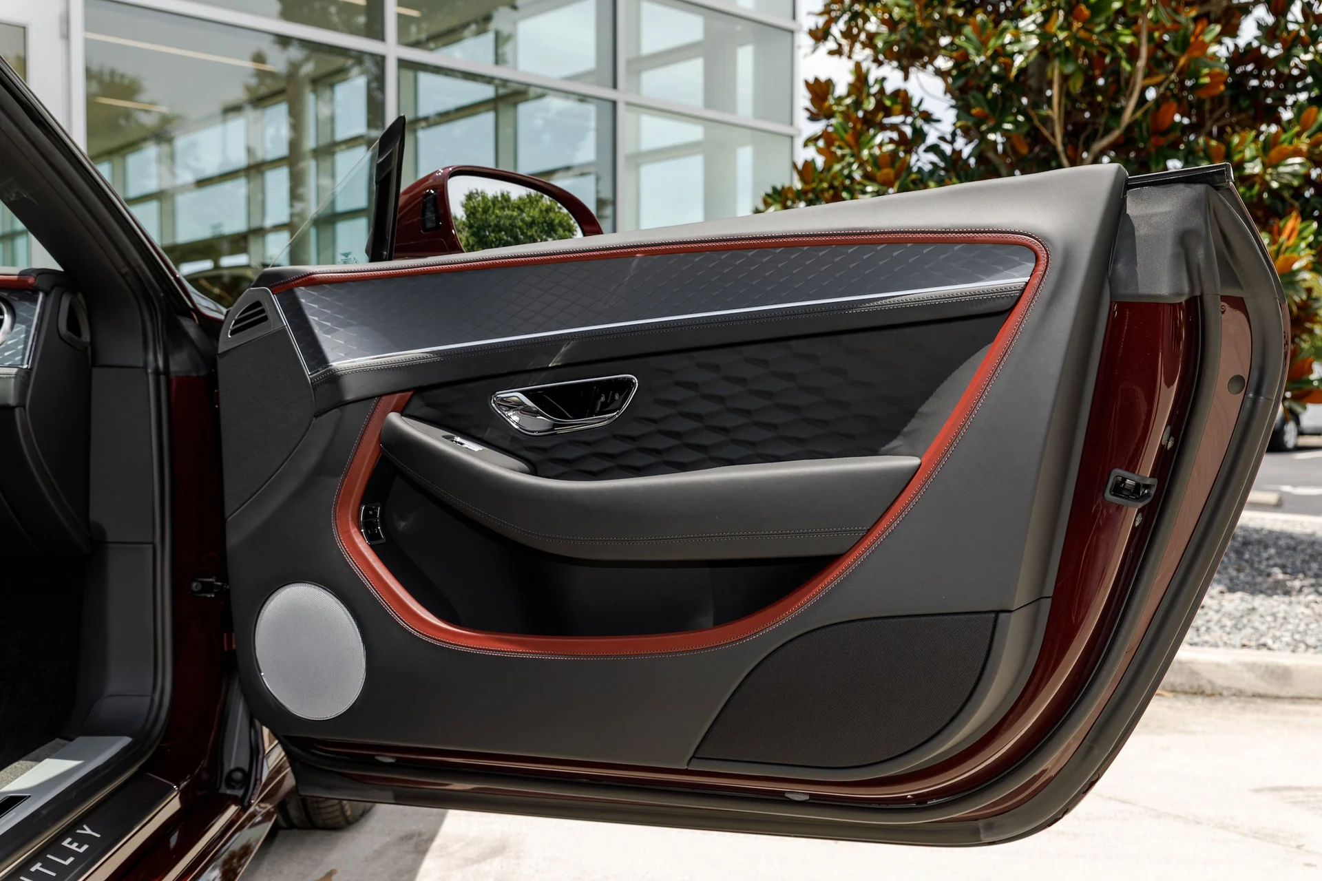 mph056_251724726_e6f2f7106d0138db5afcbd7e472bc728x_616afcae8d