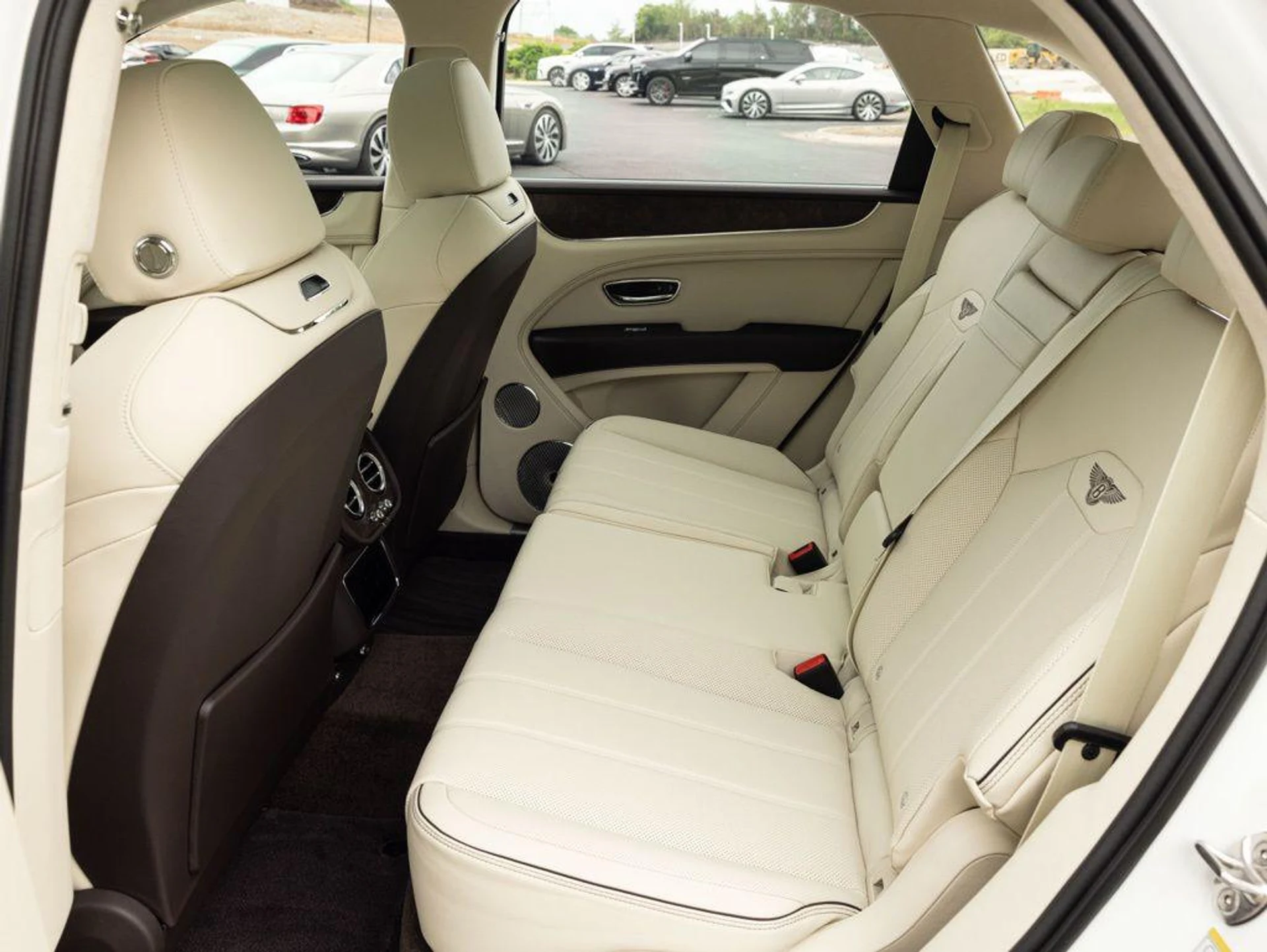 mph056_2526543098_514426018_69ef6f41b42b849f5deca21d_f475643ff2