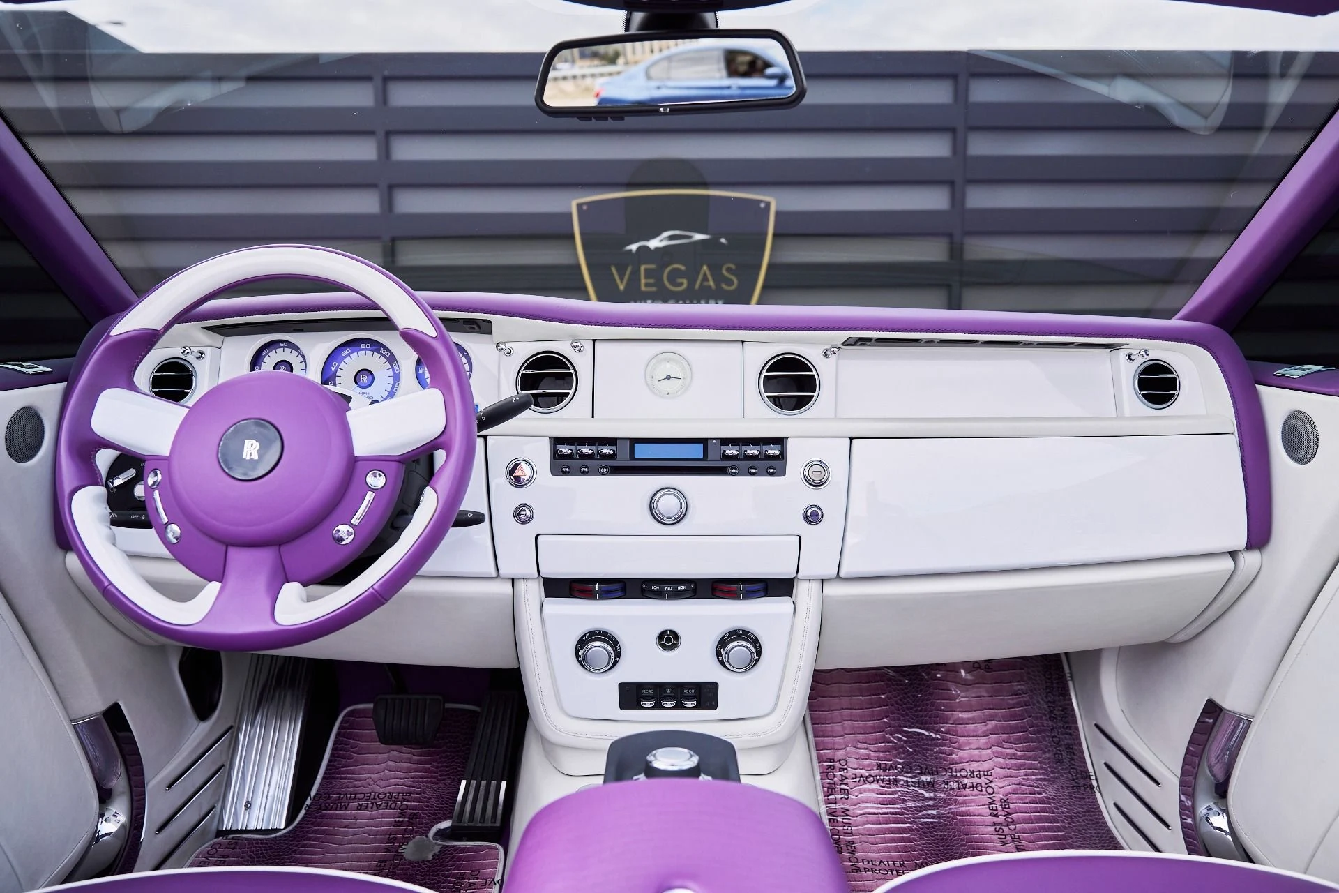 mph056_2527154322_Used_2008_Rolls_Royce_Phantom_Drophead_Coupe_Base_1769136074_9bc16c268a