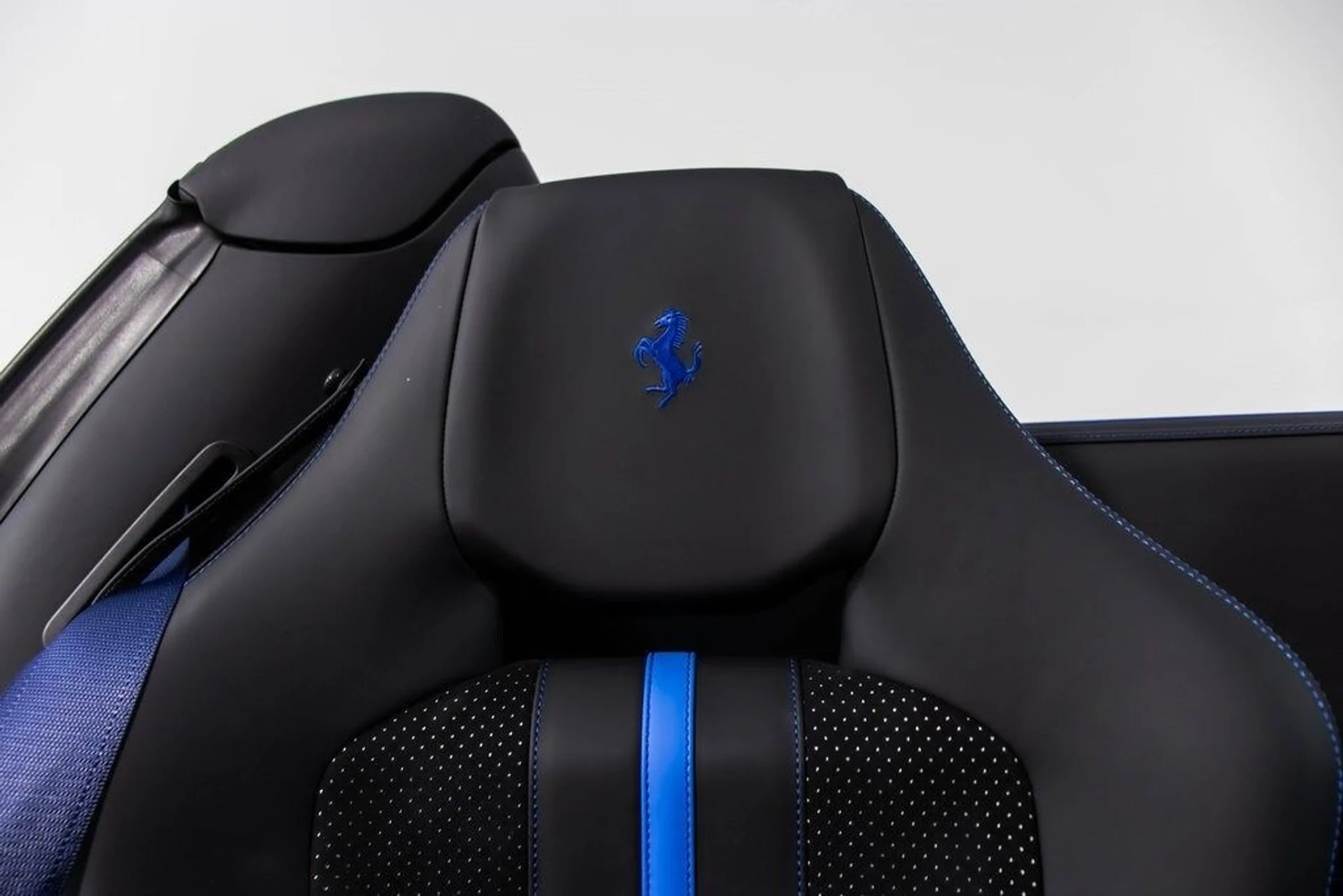 mph056_2529707002_52304e7eca7eb2f2a5de4cac7eaa26fdx_fae84bfc4c