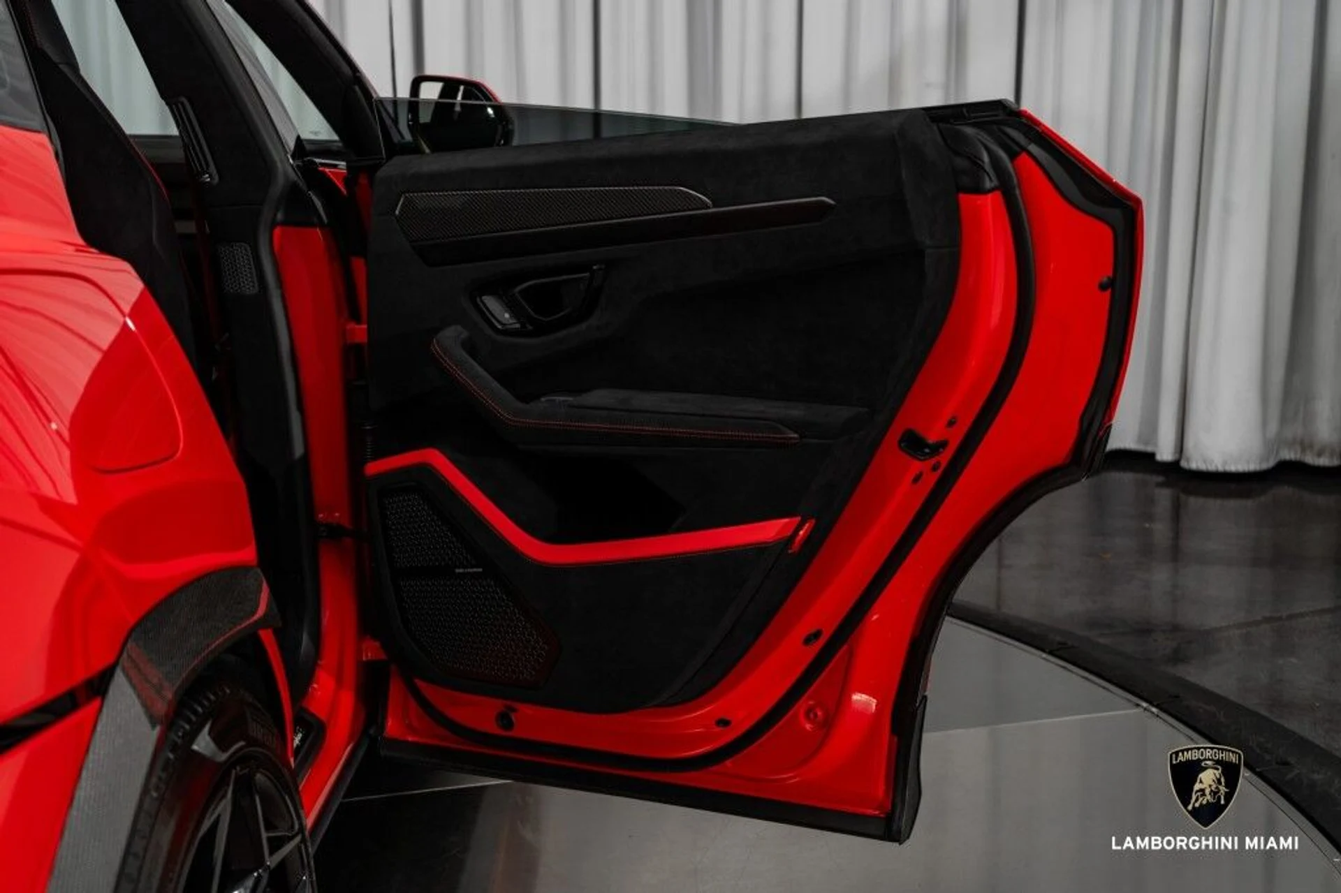 mph056_2536946002_81658f79f8ba9b82fdf8d6bc2cd82ae5_a01802cc4a