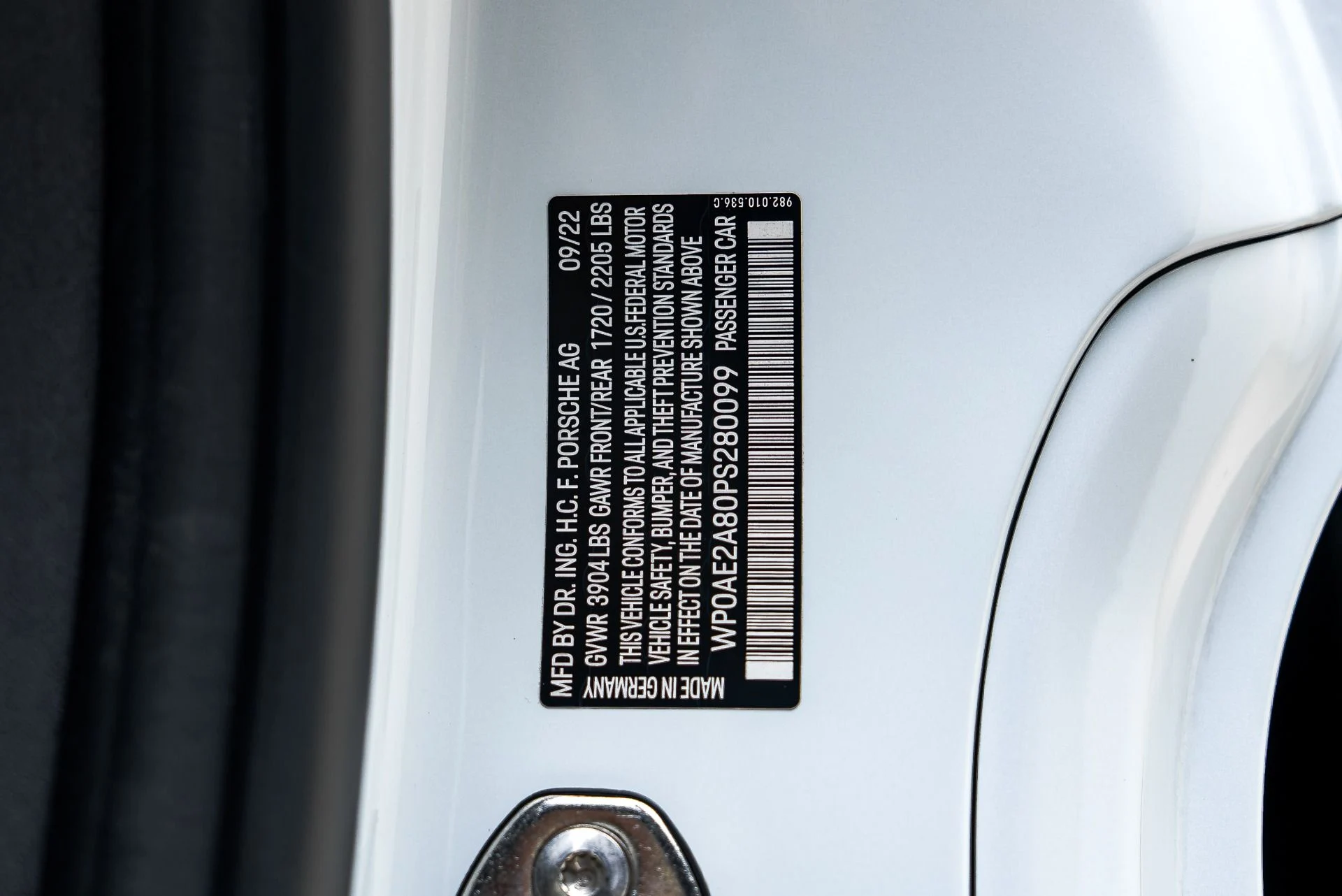 mph056_2545122661_Used_2023_Porsche_718_Cayman_GT_4_RS_1785250198_2a0b047662