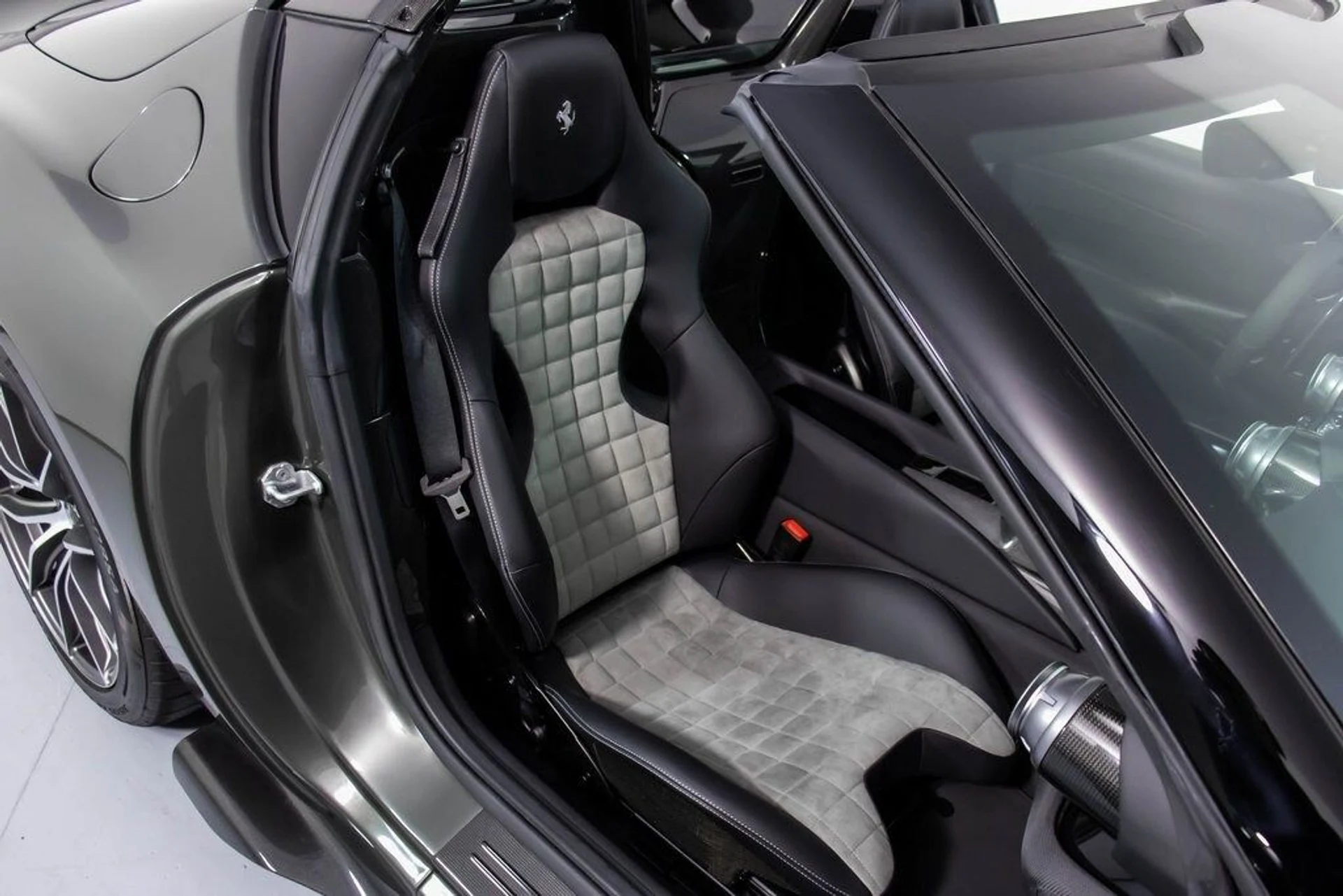 mph056_2584470444_6cc571c8f71c2ee1a2d698f97d947565x_cd39c3c154