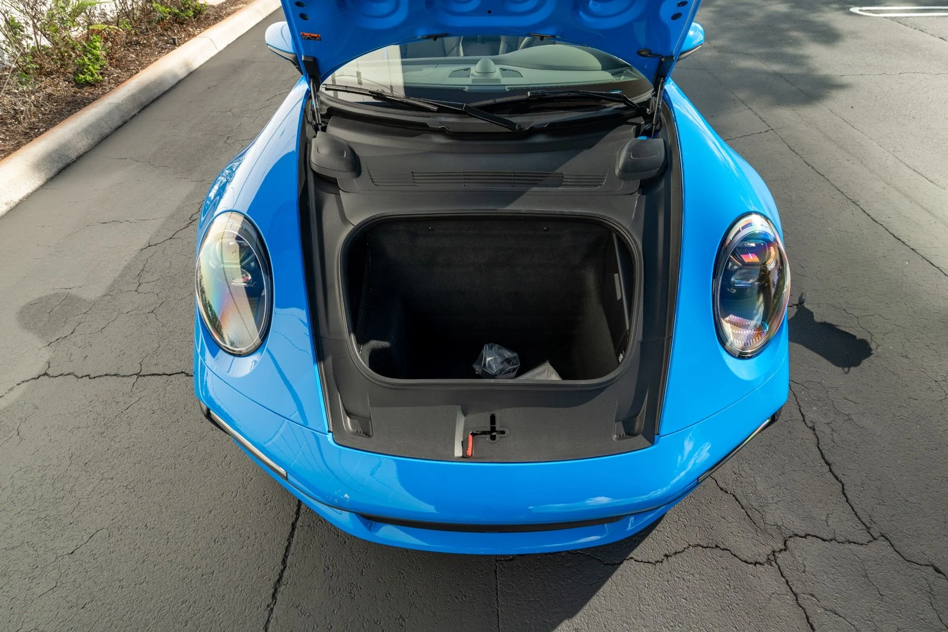 mph056_2598485537_Used_2023_Porsche_911_Turbo_S_1759285627_5469da1a71