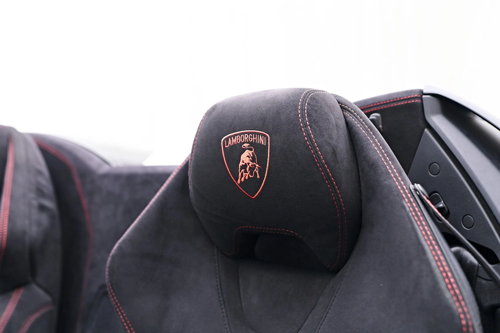 mph056_2608082912_Used_2018_Lamborghini_Huracan_Performante_1754074926_128971b68d
