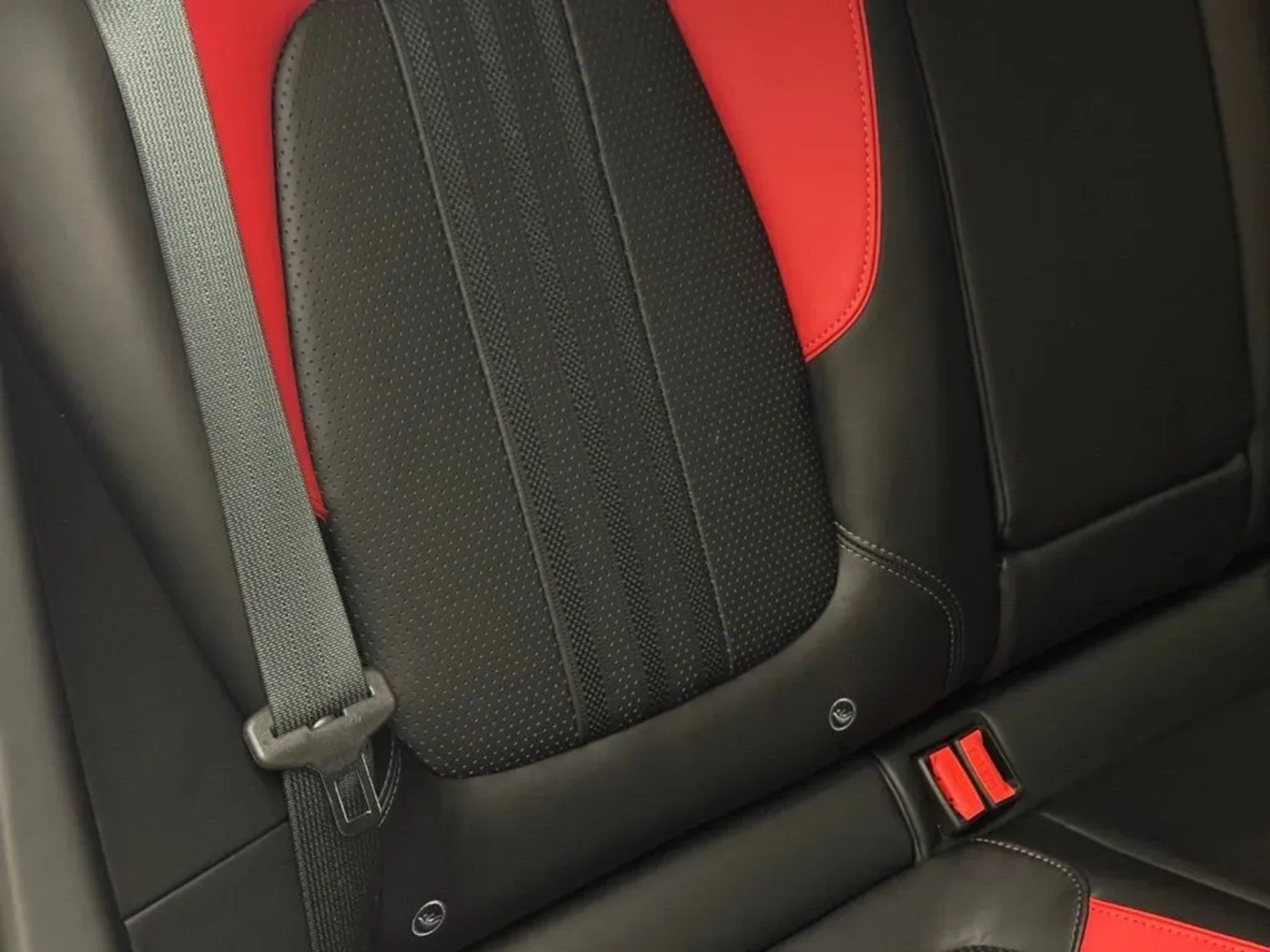 mph056_2625079697_le0nlbyfpp701dy5kqwzpnwpya8r_6362faacc0