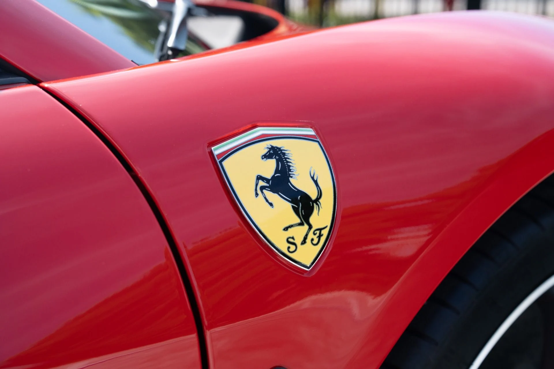 mph056_265076316_Used_2013_Ferrari_458_Spider_1786379820_29cab1adcb