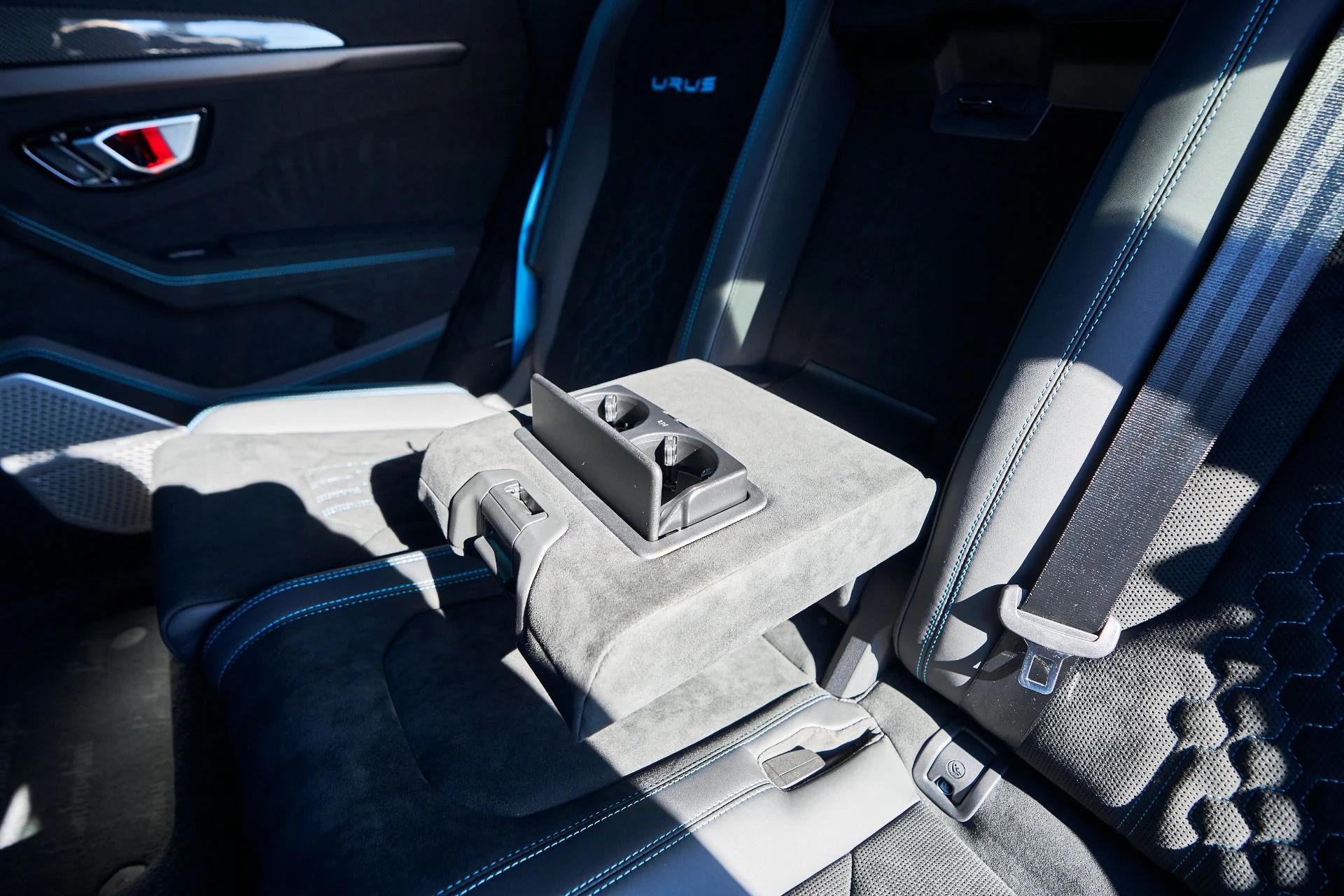 mph056_2654161125_Used_2024_Lamborghini_Urus_Performante_1764957673_7ee8522620