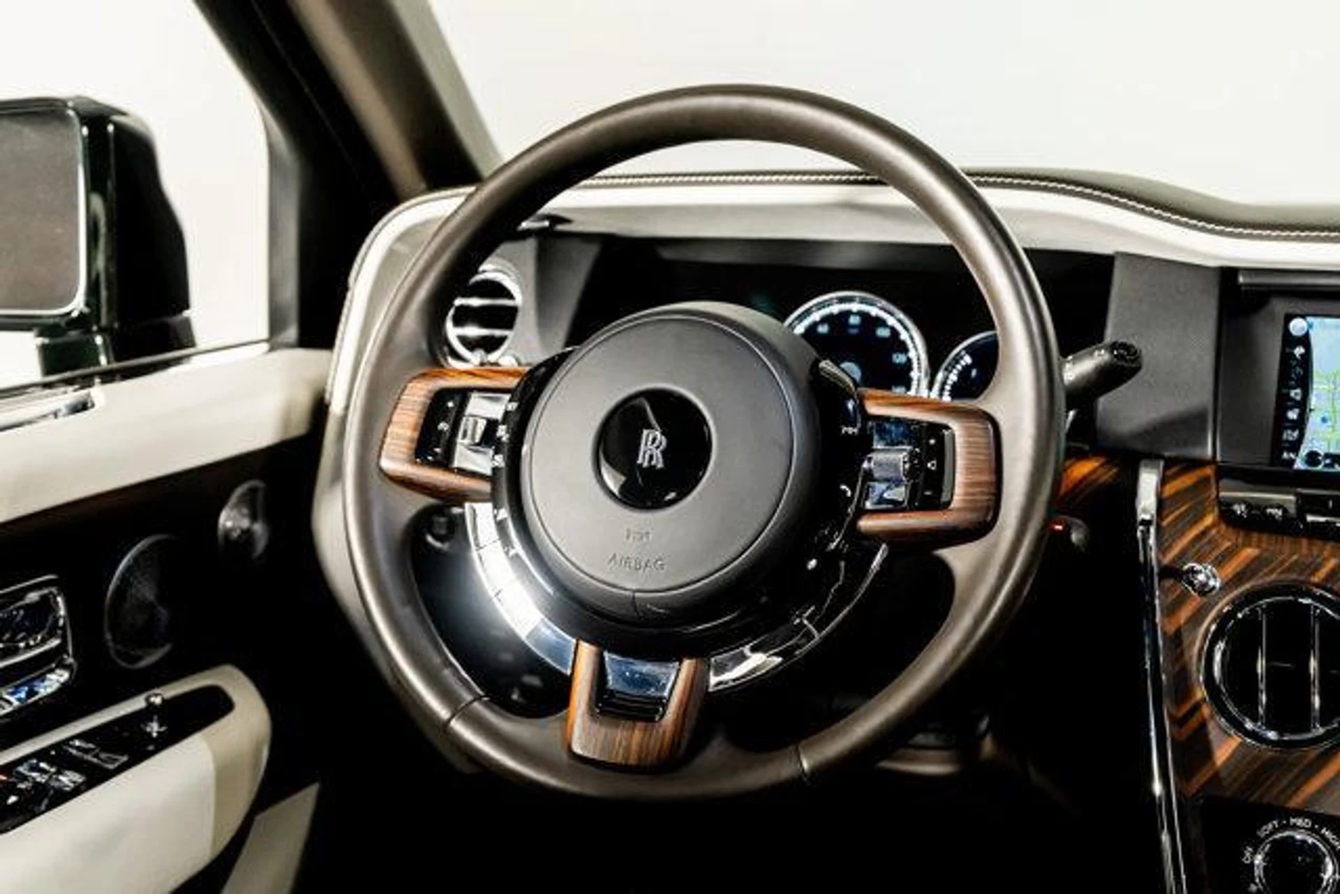 mph056_2687647278_Yu_I47cj_C9_Eul_Tee6g_KHB_xj_F_Vq_Q_0845d91f4b