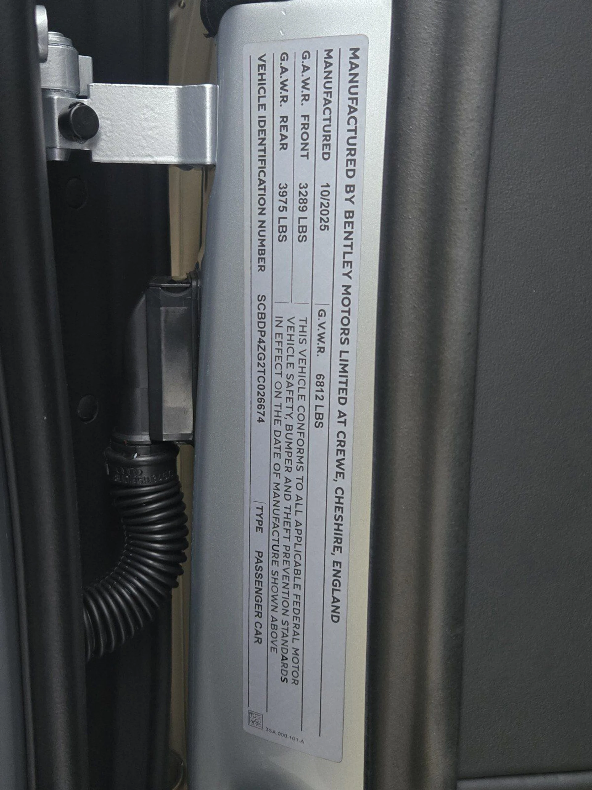 mph056_2731323377_0eb306f6d686f938e27fe44b04c3749fx_2ec48675aa