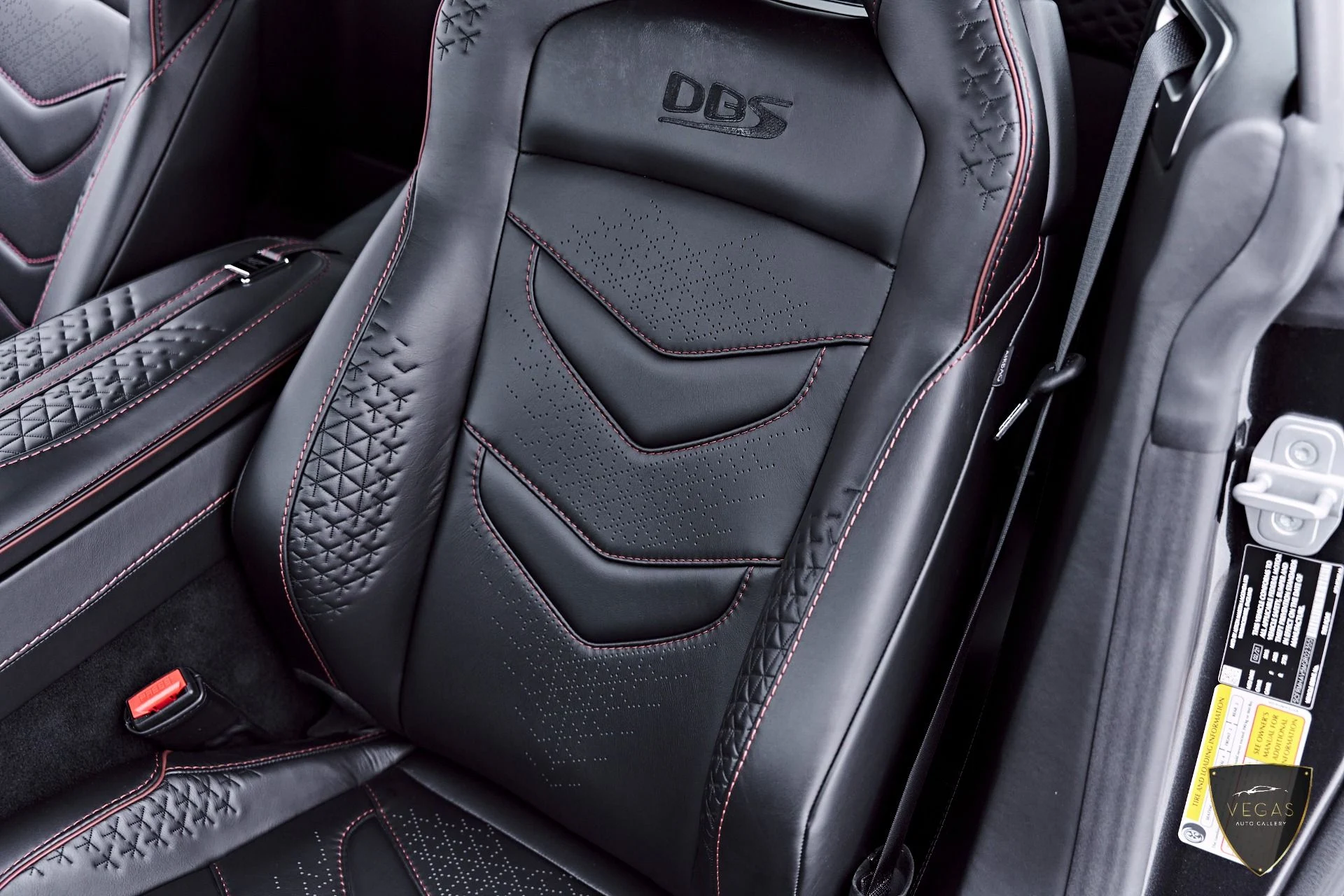 mph056_2749629350_Used_2021_Aston_Martin_DBS_Superleggera_1785181576_bc49431ad2