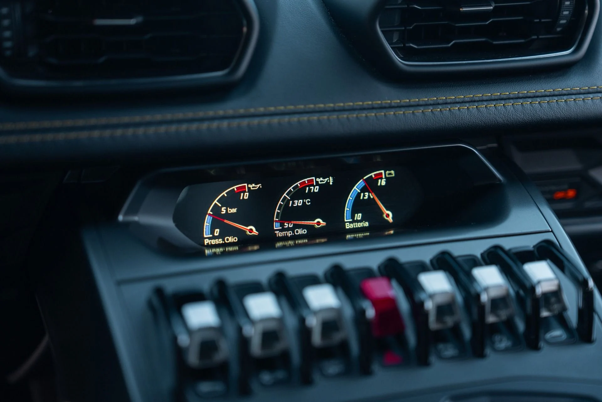 mph056_2753994916_Used_2018_Lamborghini_Huracan_LP_580_2_1762289037_a2e97334a4