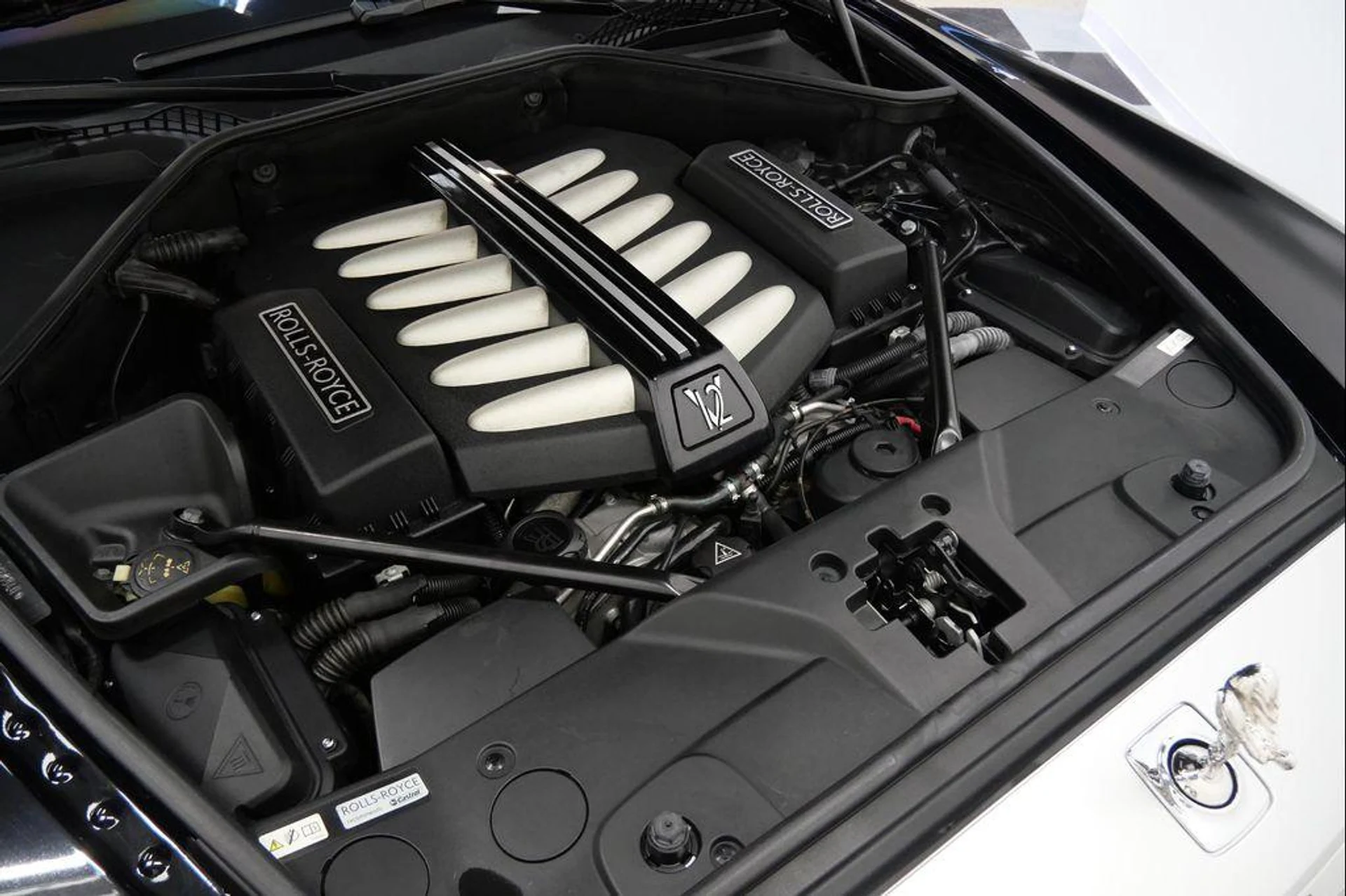 mph056_2760034004_v77y_JY_02_Qr_UY_Vh_XN_1_J_Lk_PV_Twixk_28a0894c56