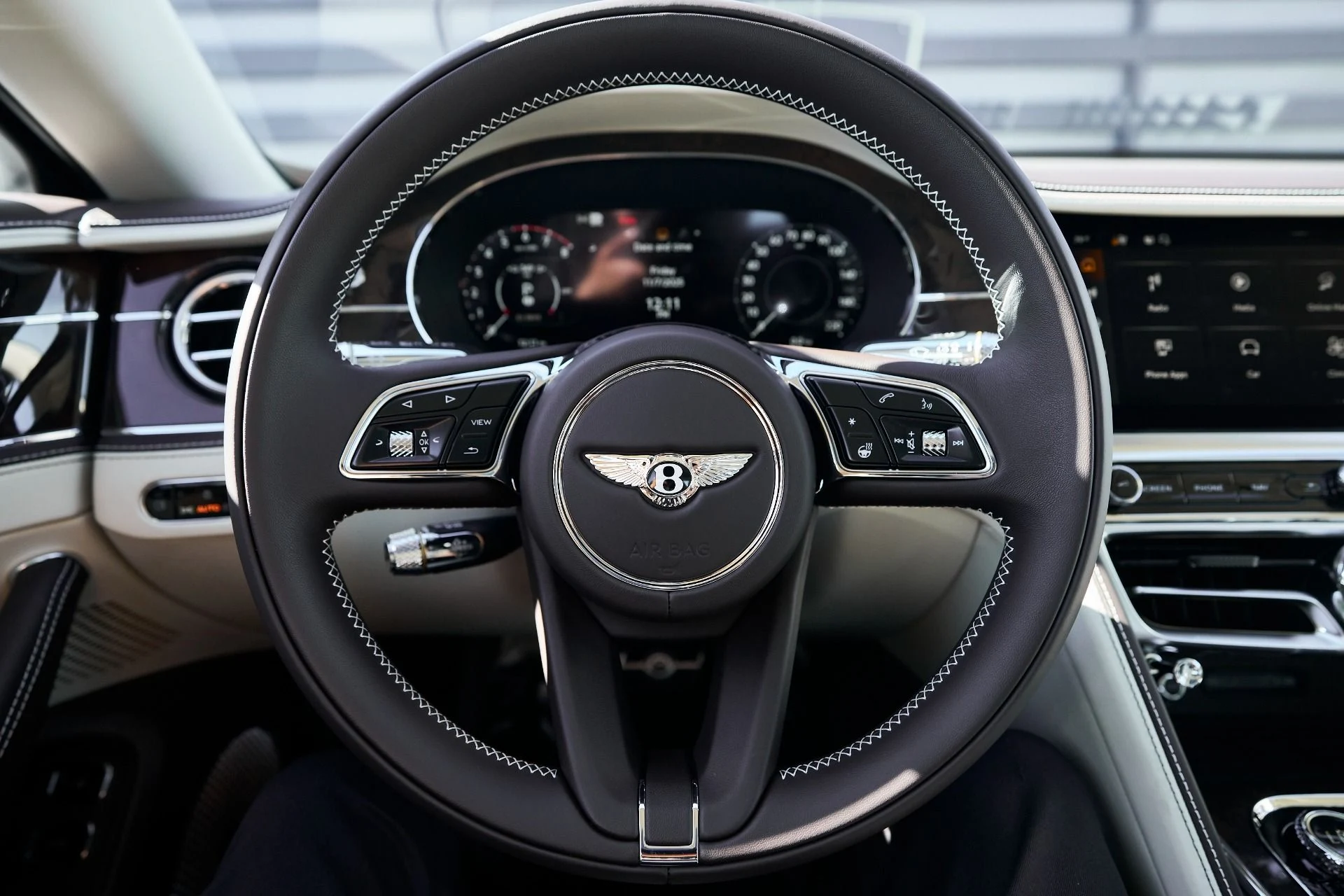 mph056_2865594554_Used_2025_Bentley_Flying_Spur_Speed_1762569259_319738e412