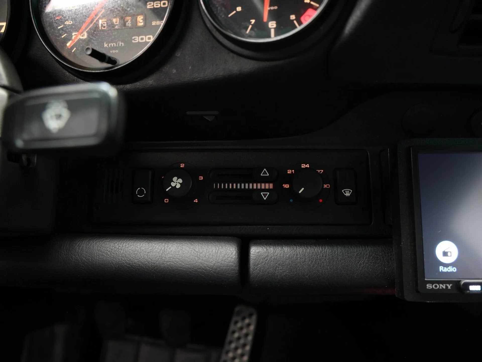 mph056_2883658149_57_e84ba63a3c