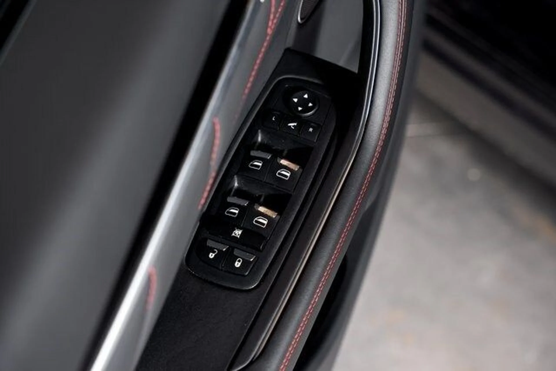 mph056_3082690856_2a5f971eabffbe363713dcaed265de31x_58fc54473a