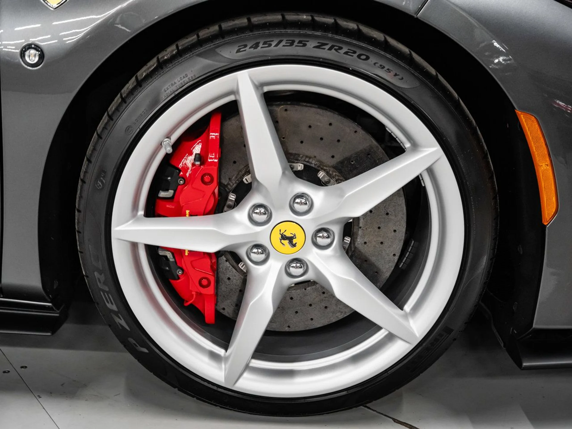 mph056_309269752_ferrari_f8_spider_2021_1b35d27cd1