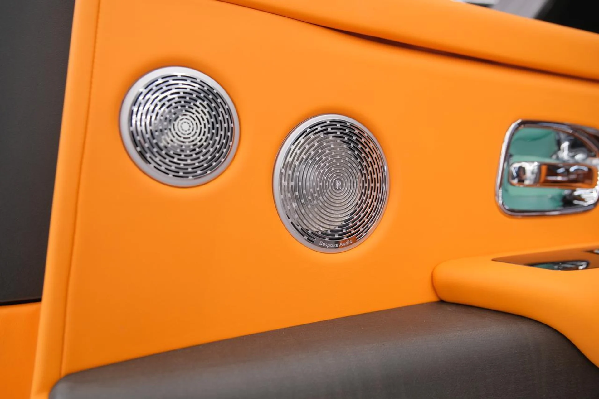 mph056_3098140173_deb1c246d1eaac46af968ef3e9ba2836_54aa5dc7e5