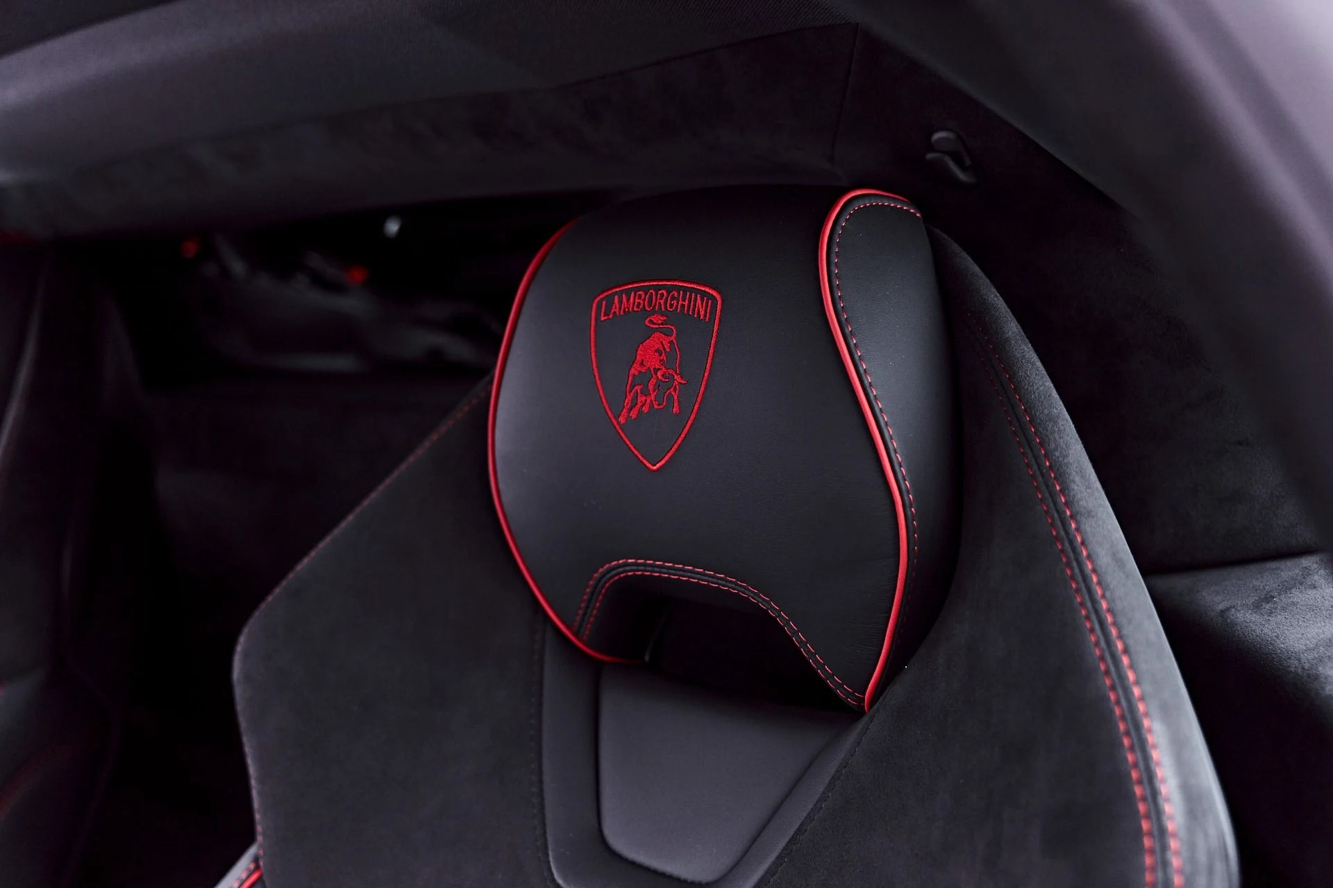 mph056_3120484434_Used_2023_Lamborghini_Huracan_Sterrato_Base_1782841573_43052abe5f