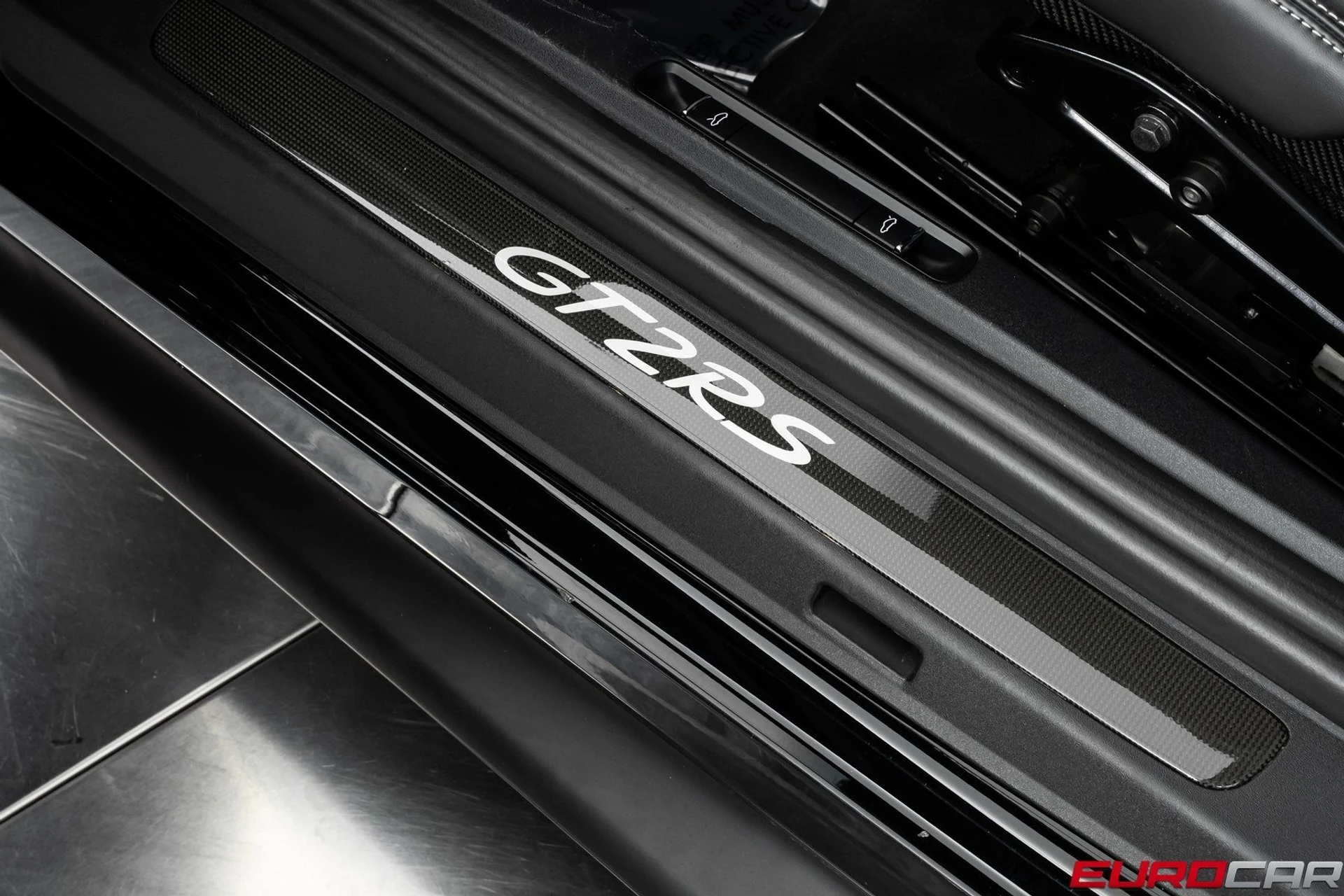 mph056_3134381395_image_57_ed2964c7b9