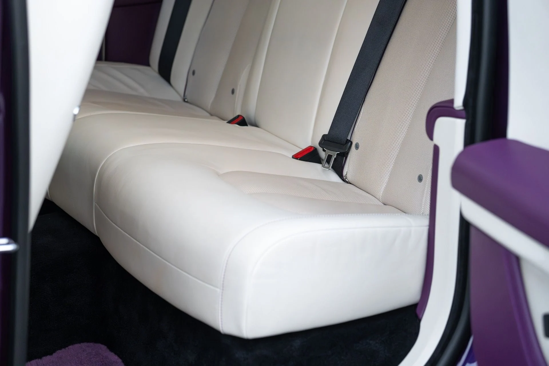 mph056_314607621_Used_2021_Rolls_Royce_Ghost_1762913749_b68e618060