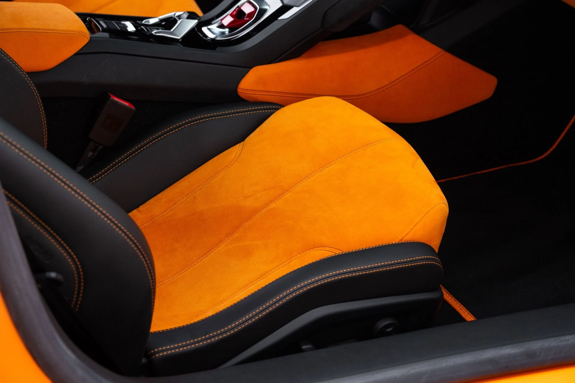 mph056_3184991161_Used_2016_Lamborghini_Huracan_LP_610_4_1780109643_221bf42082