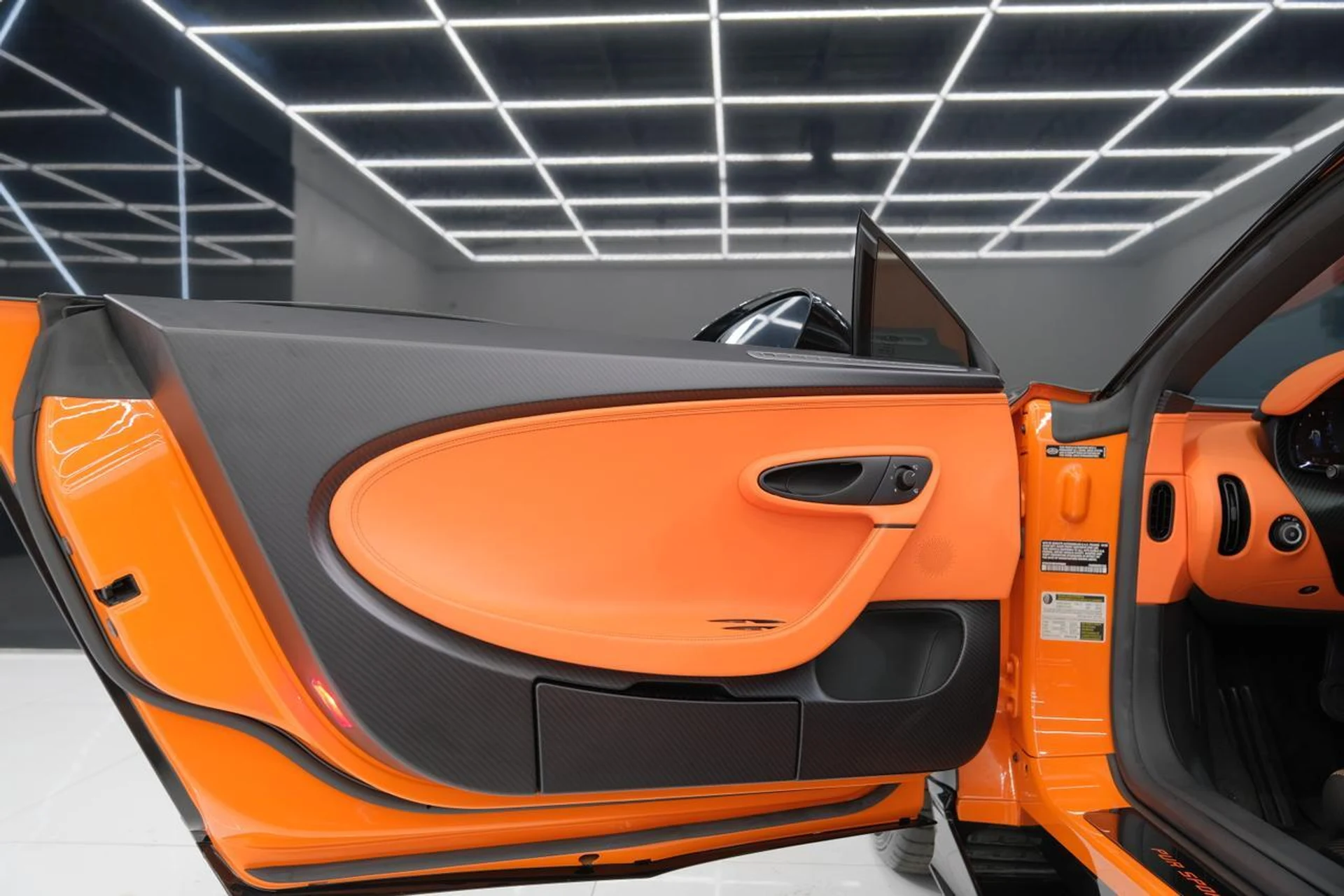 mph056_3243466338_ad44286a1915b8e0f49e91dd919ecb47_875aee5205