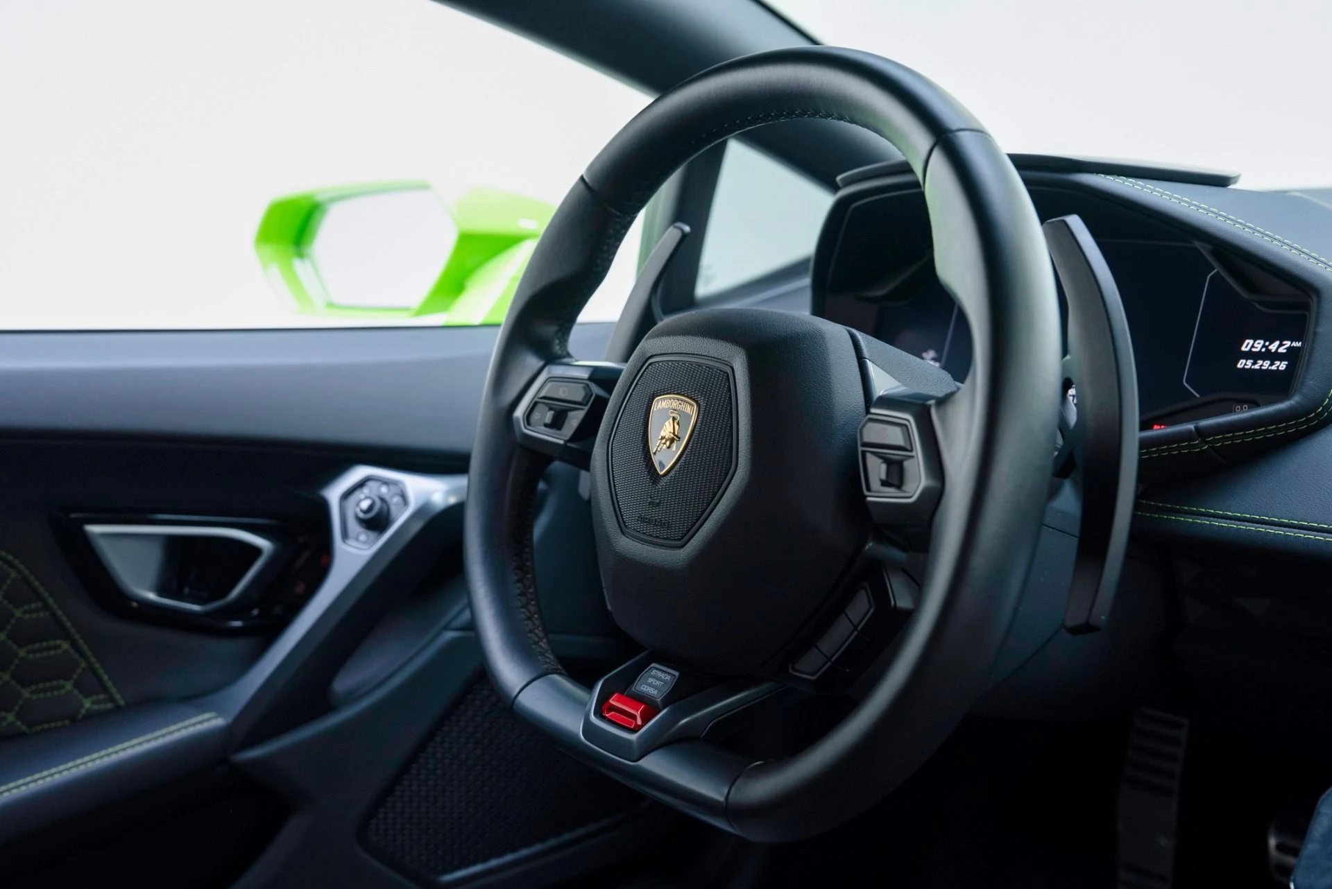 mph056_3251603210_Used_2019_Lamborghini_Huracan_LP_580_2_1780329650_80883f09c9
