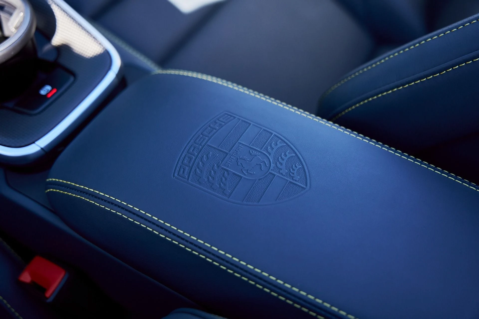 mph056_3259862512_Used_2024_Porsche_911_Turbo_S_1768438333_b77b68da09