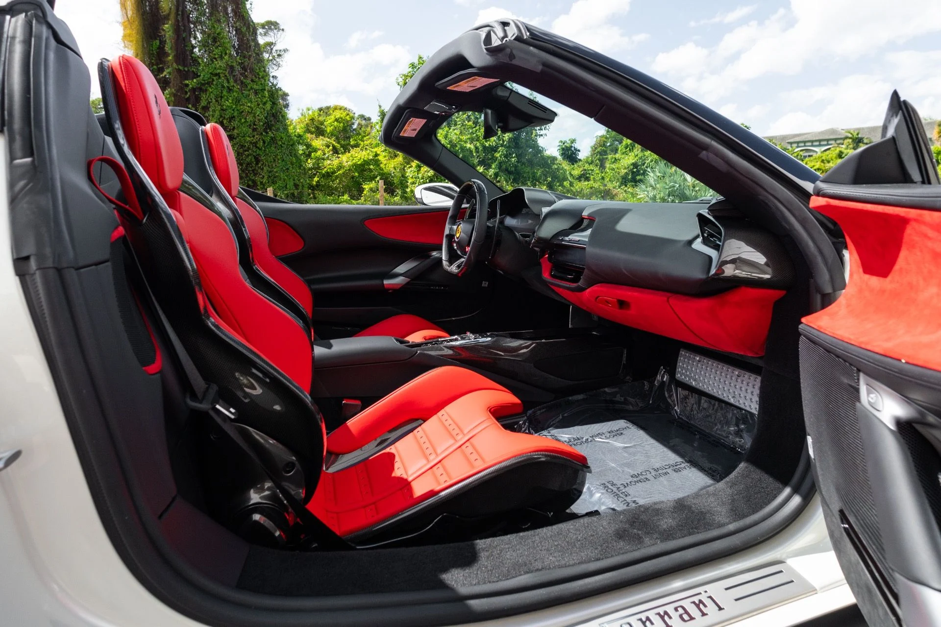 mph056_3301845553_Used_2024_Ferrari_SF_90_Spider_1774069131_4892b9b88b