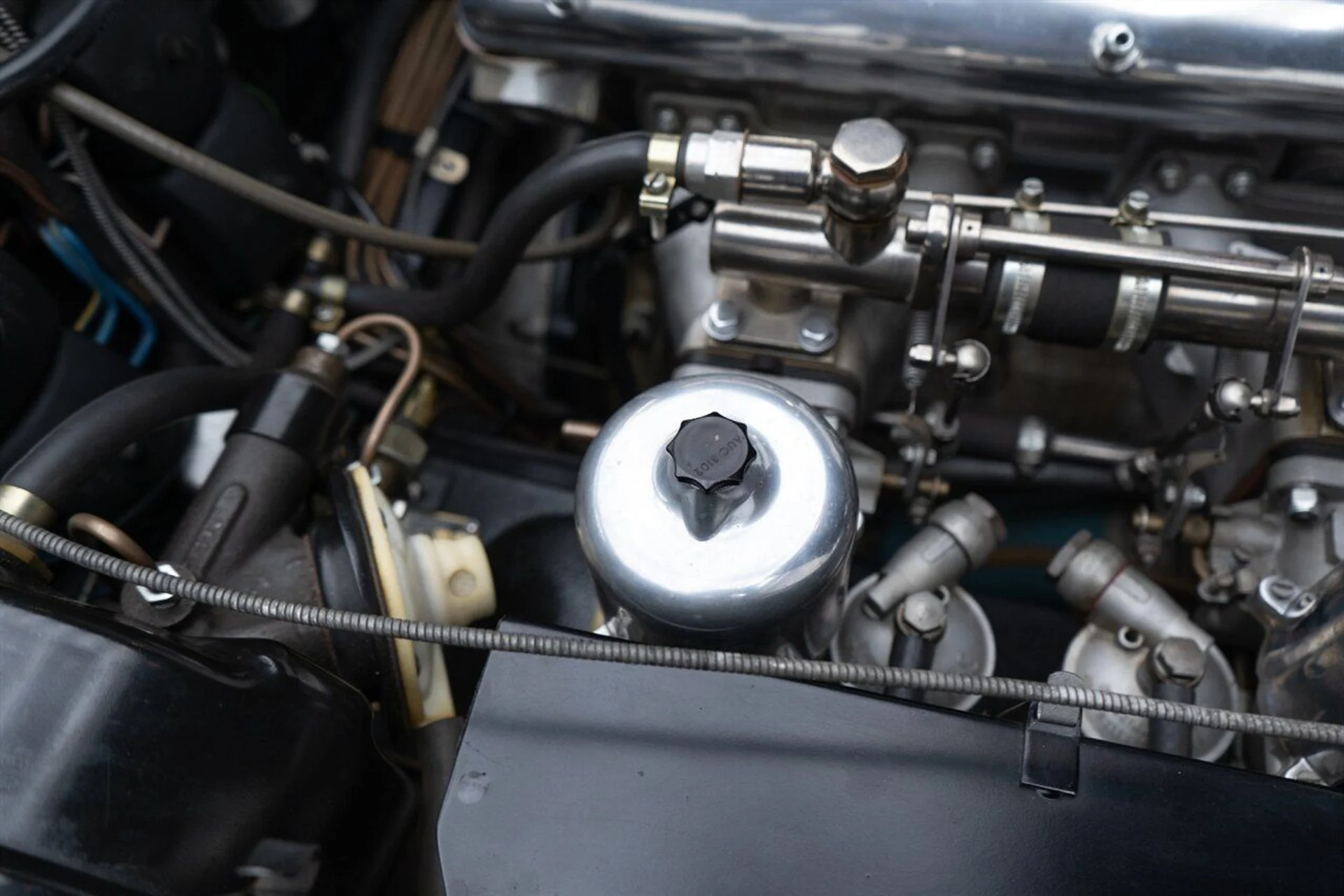 mph056_3312180834_53c21f926e_1280_a37c30484a